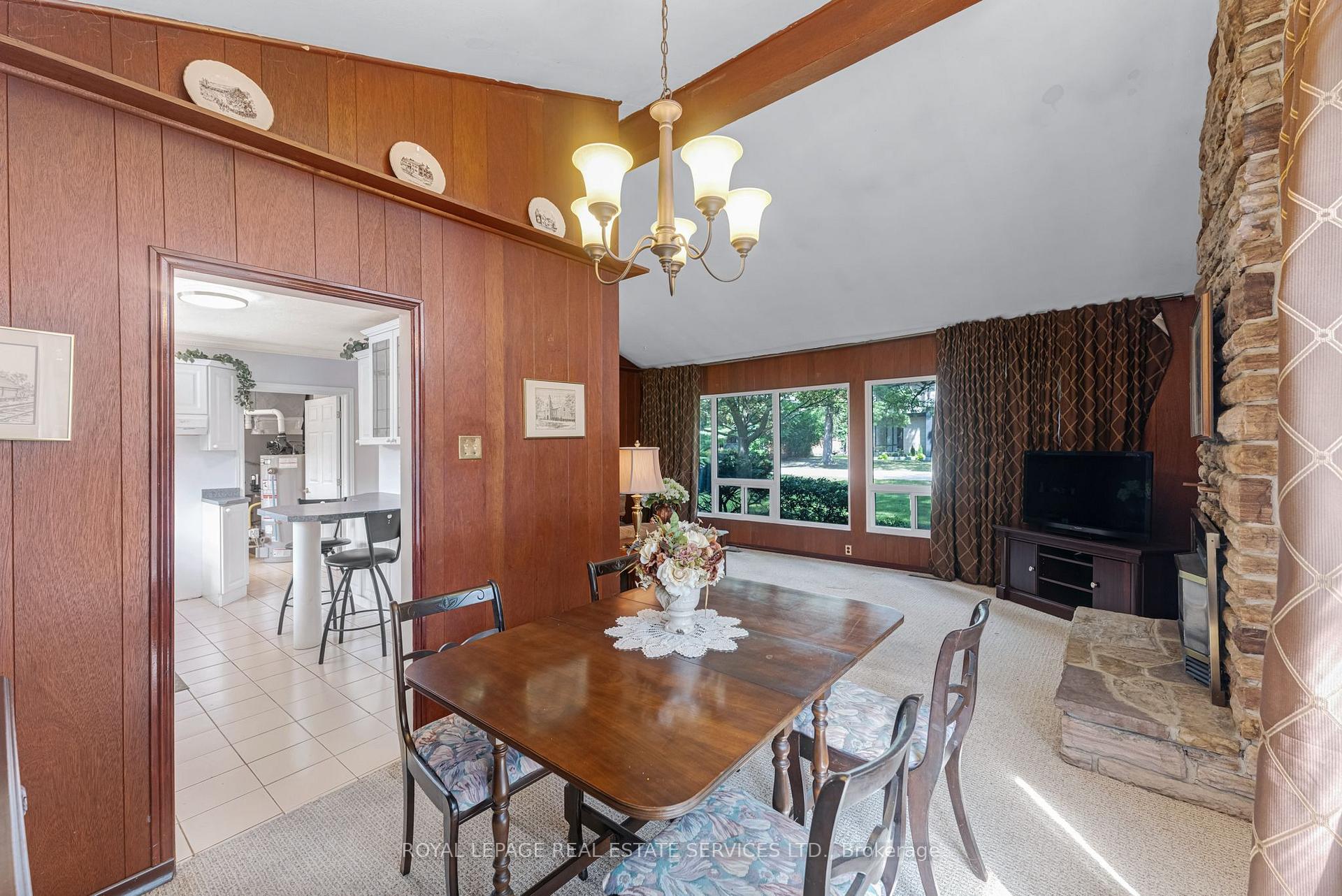 Photo 27 of 55 Germorda Drive, Oakville, College Park — HOMEH