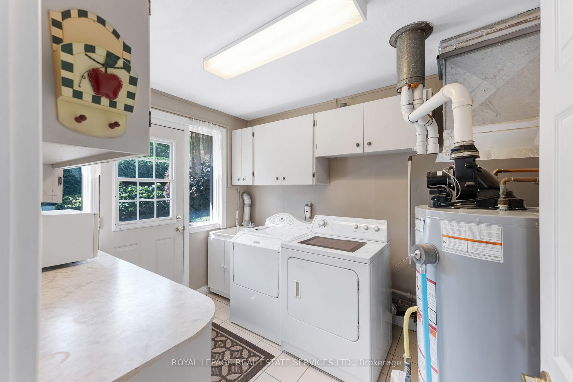 Photo 43 of 55 Germorda Drive, Oakville, College Park — HOMEH