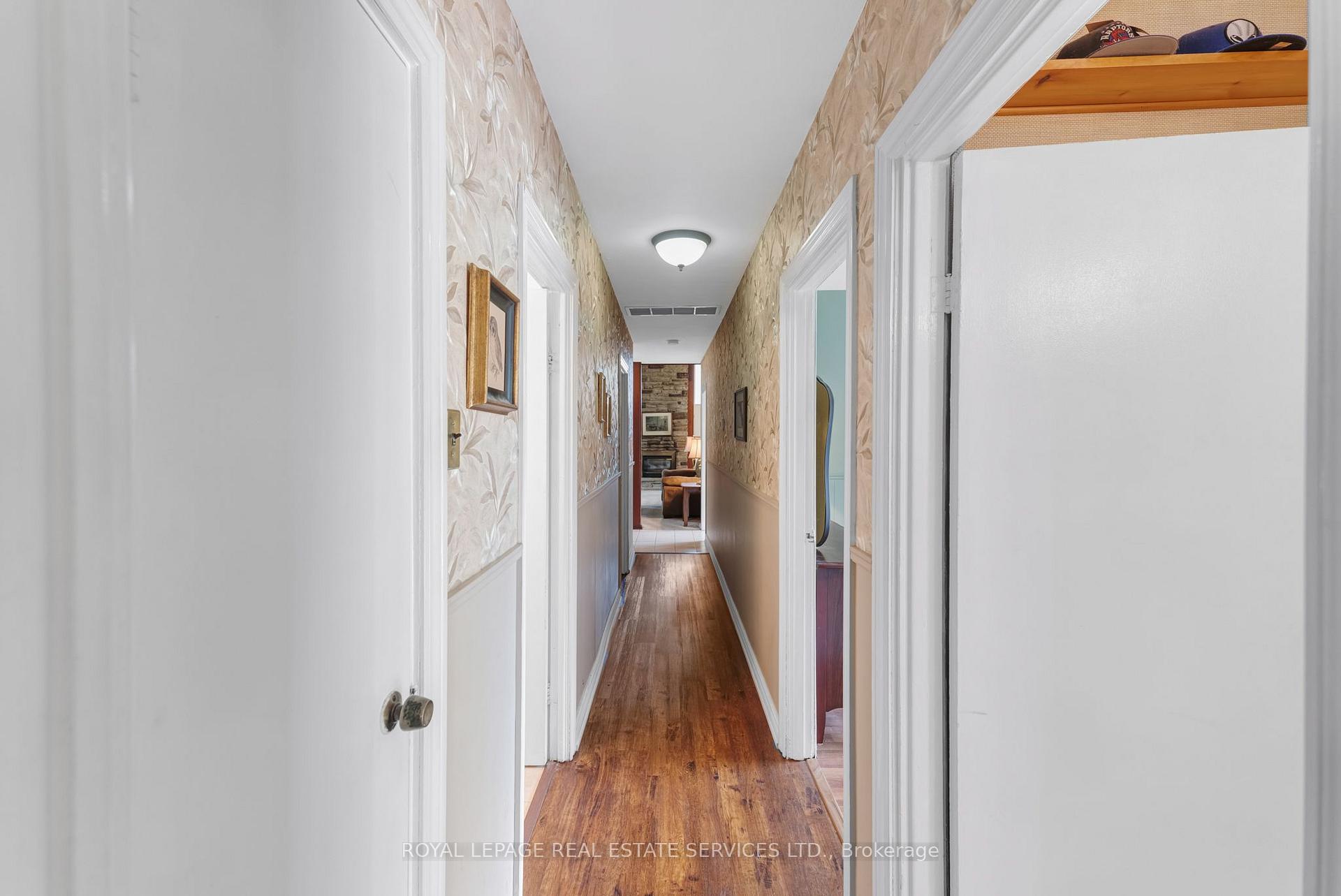 Photo 47 of 55 Germorda Drive, Oakville, College Park — HOMEH