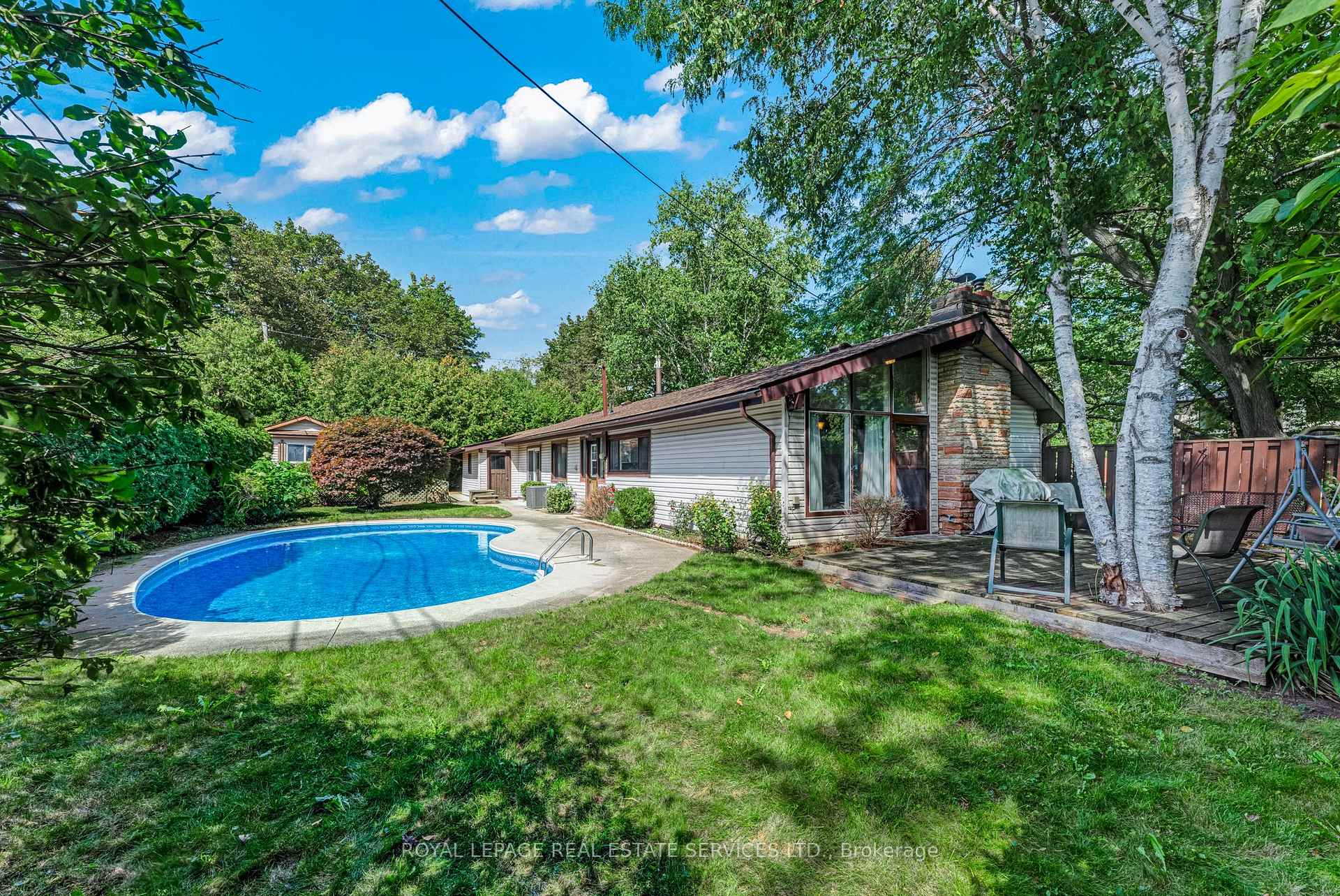 Photo 54 of 55 Germorda Drive, Oakville, College Park — HOMEH