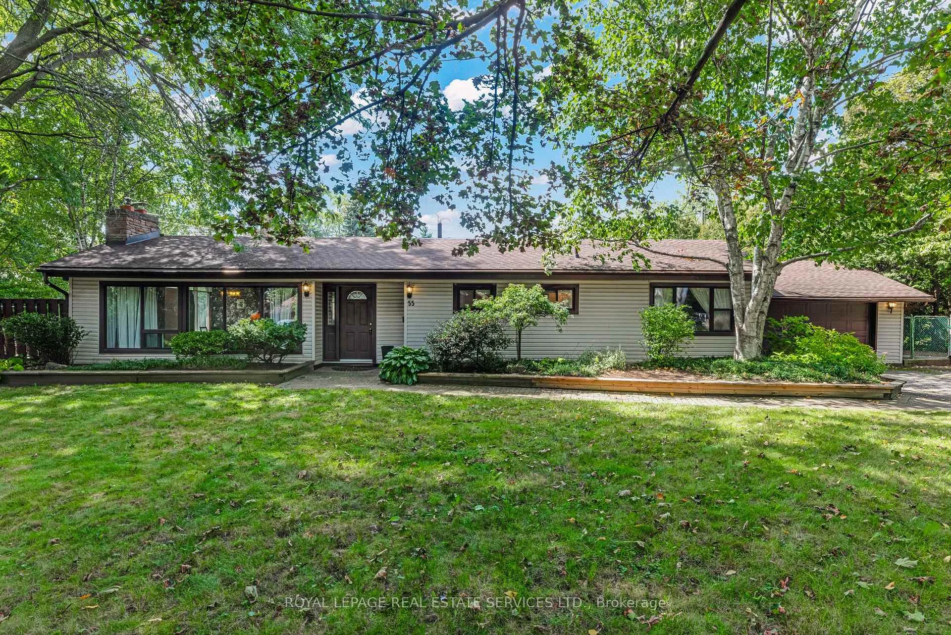 Photo 7 of 55 Germorda Drive, Oakville, College Park — HOMEH