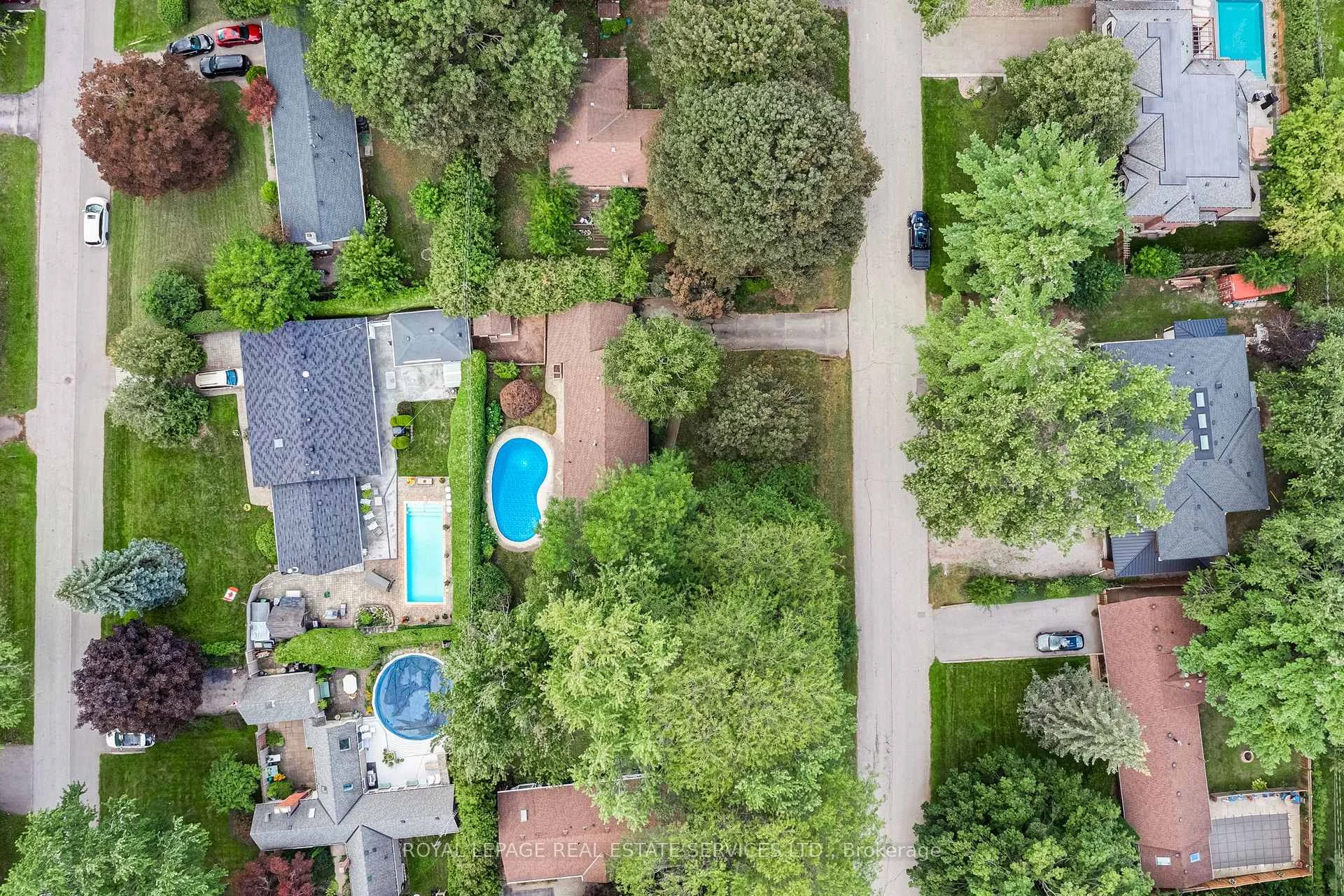 Photo 14 of 55 Germorda Drive, Oakville, College Park — HOMEH