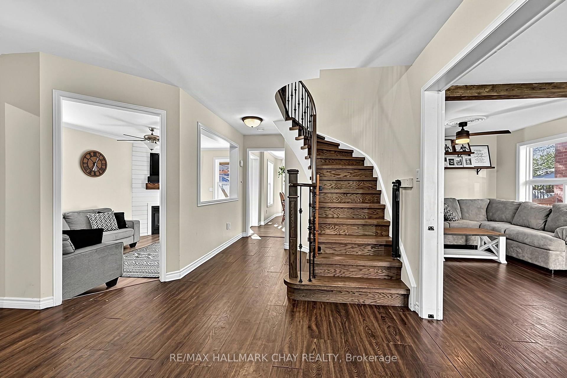 Photo 6 of 121 Taylor Drive, Barrie, Bayshore — HOMEH