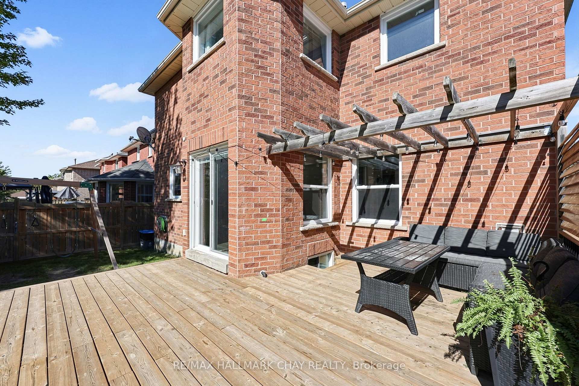 Photo 38 of 121 Taylor Drive, Barrie, Bayshore — HOMEH