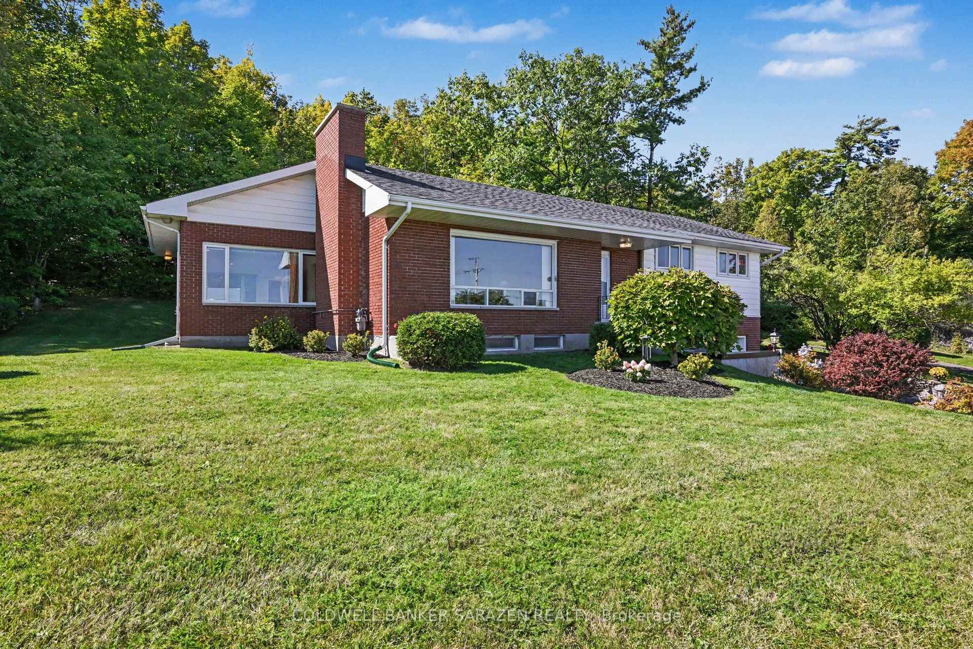Photo 4 of 1117 River Road, McNab/Braeside, Mcnab/Braeside Twps — HOMEH