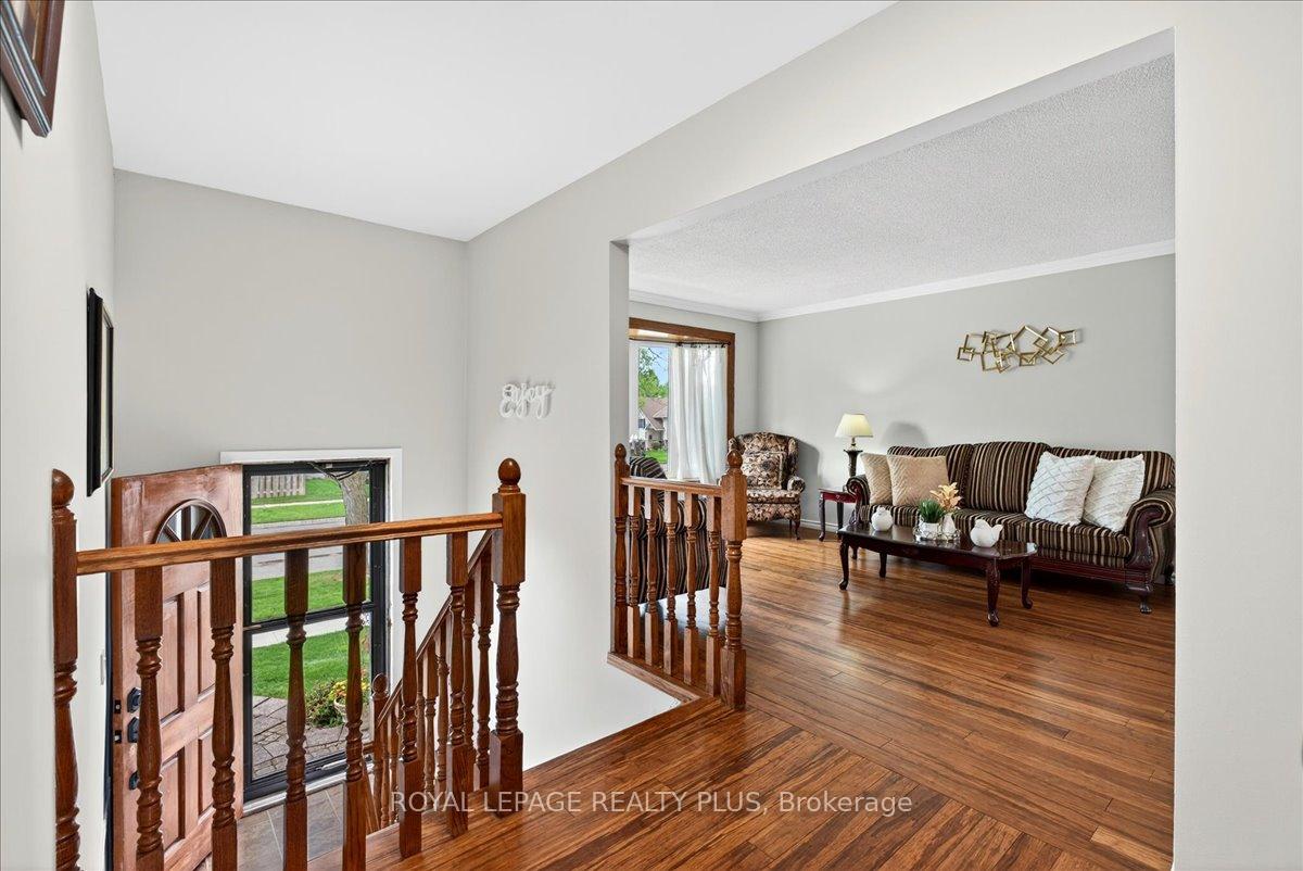 Photo 8 of 4452 Delaney Drive, Burlington, Shoreacres — HOMEH