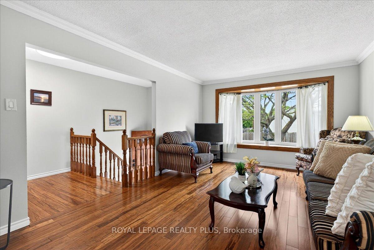 Photo 11 of 4452 Delaney Drive, Burlington, Shoreacres — HOMEH