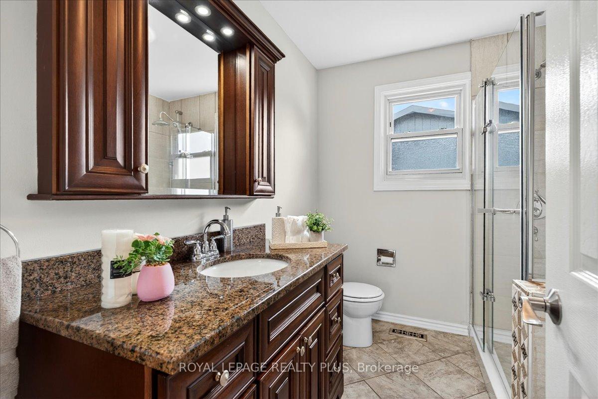 Photo 20 of 4452 Delaney Drive, Burlington, Shoreacres — HOMEH