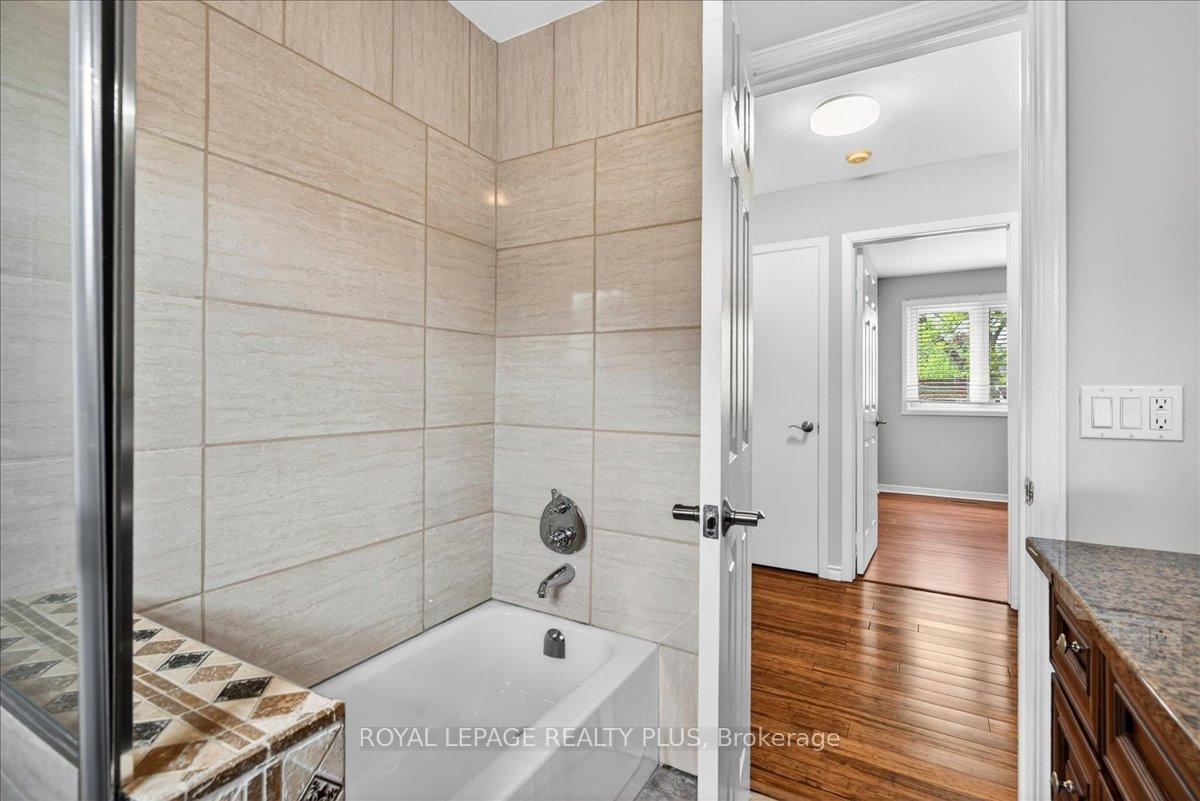 Photo 22 of 4452 Delaney Drive, Burlington, Shoreacres — HOMEH