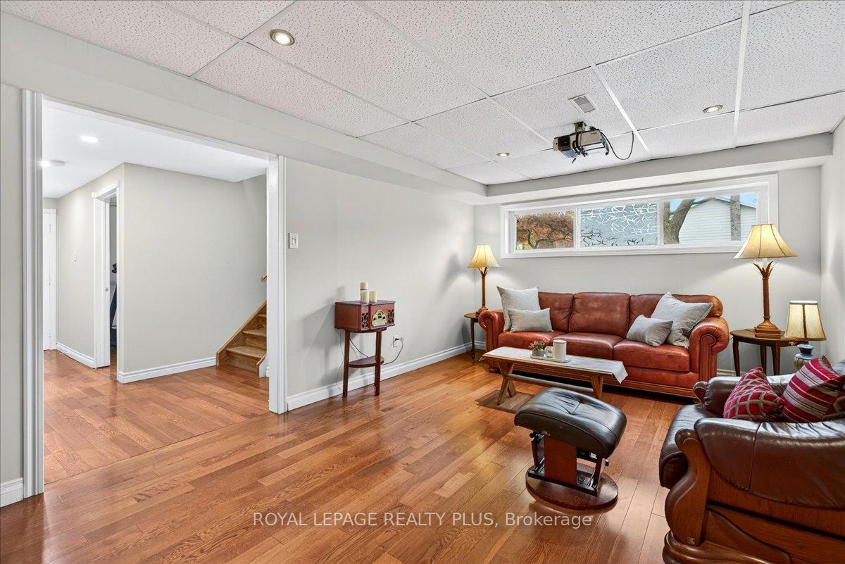 Photo 33 of 4452 Delaney Drive, Burlington, Shoreacres — HOMEH
