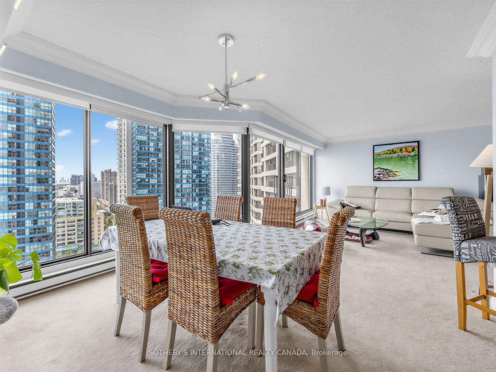 Photo 8 of Unit 2104, 65 Harbour Square, Toronto, Waterfront Communities — HOMEH
