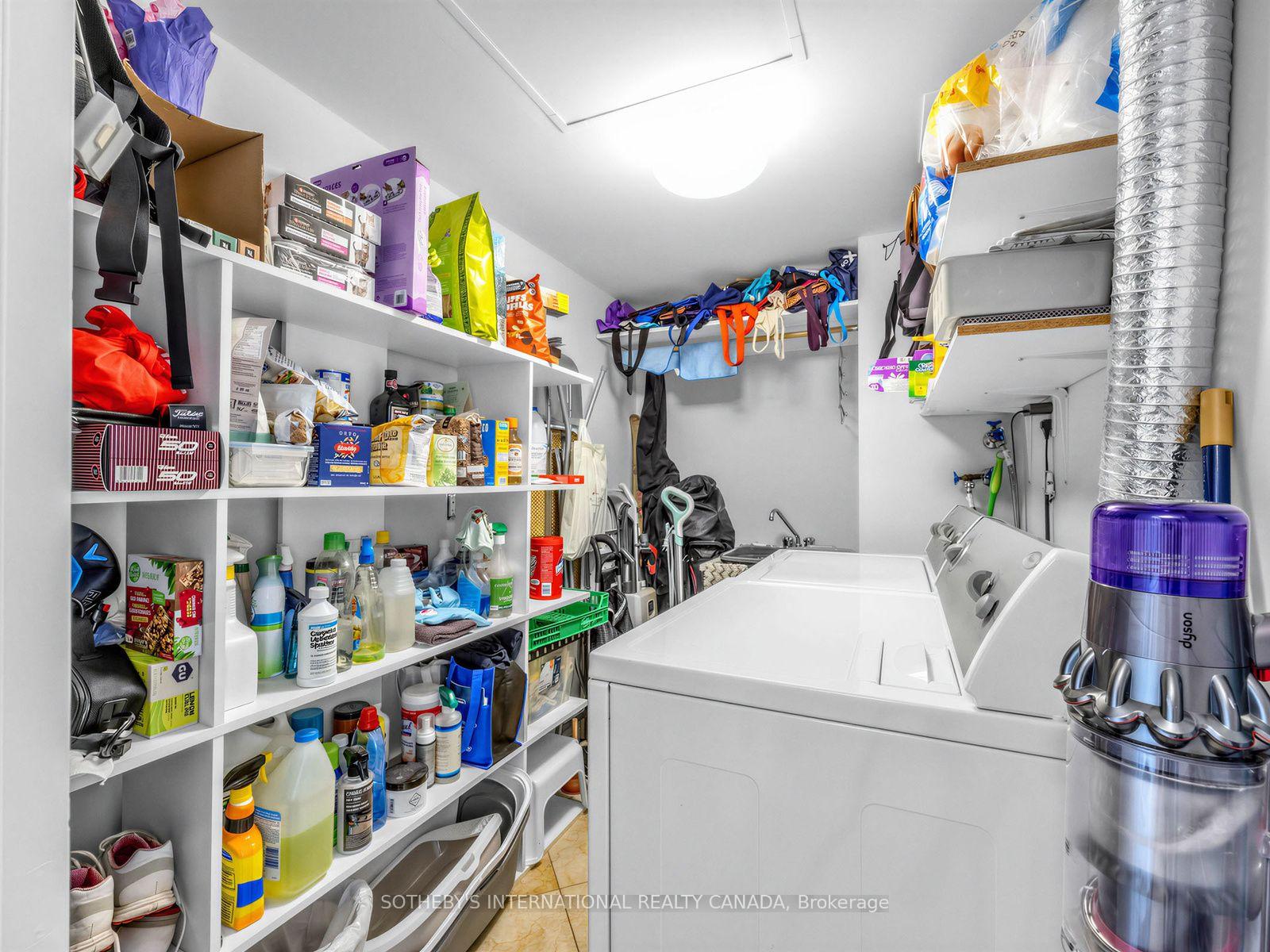 Photo 12 of Unit 2104, 65 Harbour Square, Toronto, Waterfront Communities — HOMEH