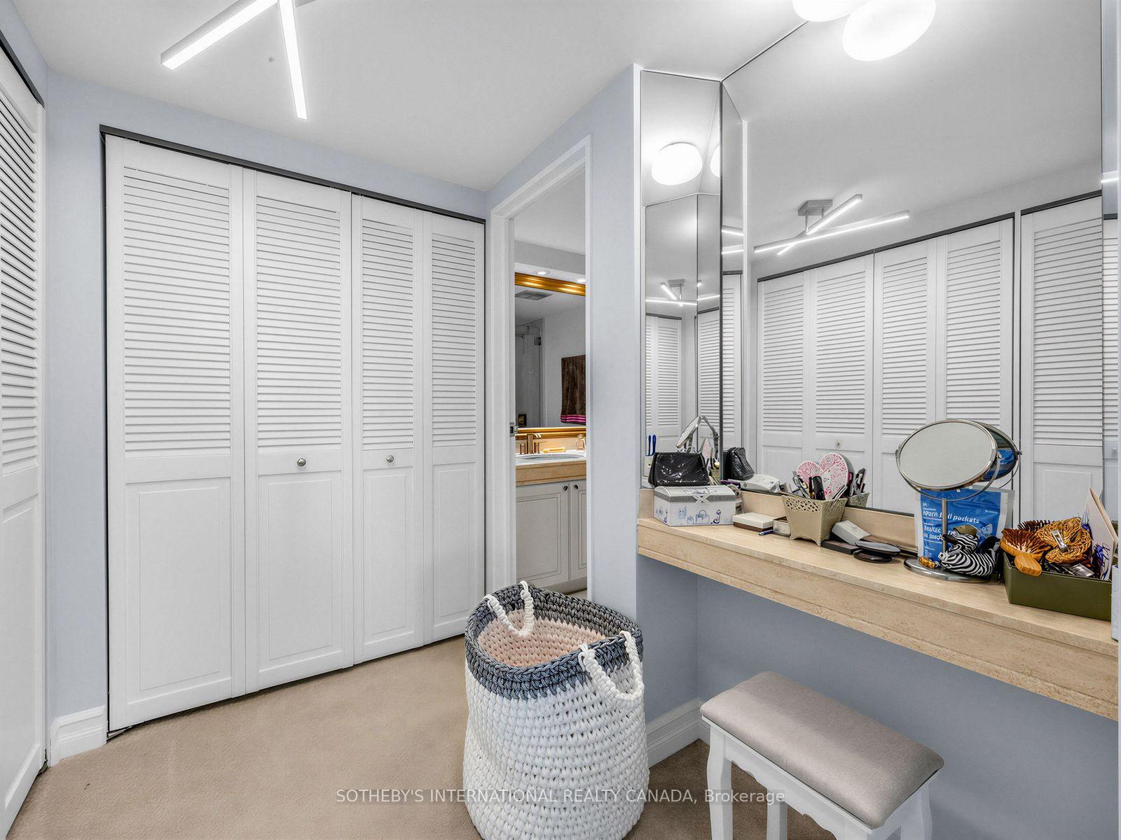 Photo 17 of Unit 2104, 65 Harbour Square, Toronto, Waterfront Communities — HOMEH