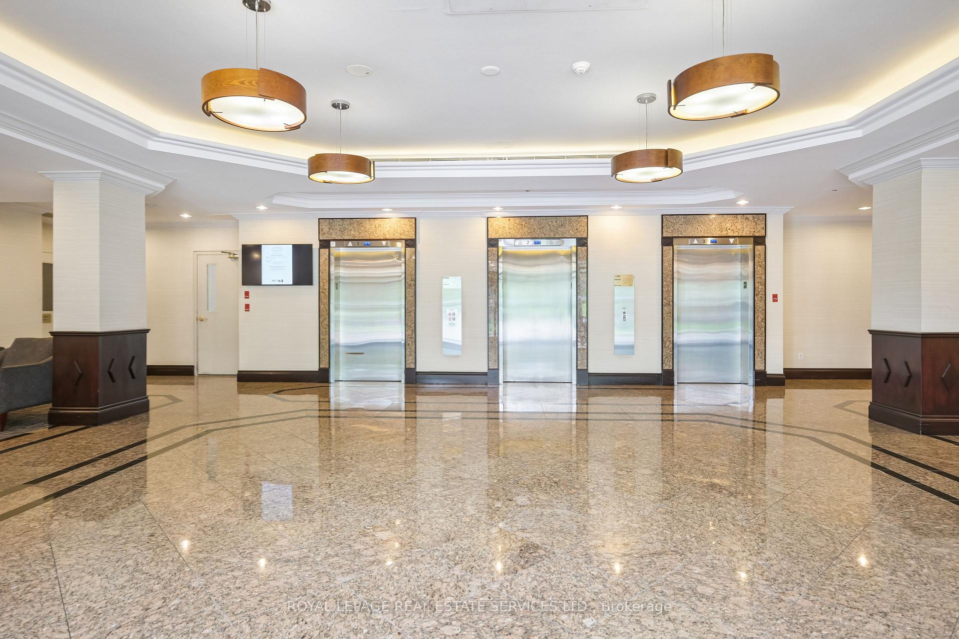 Photo 2 of Unit 1211, 2155 Burnhamthorpe Road, Mississauga, Erin Mills — HOMEH