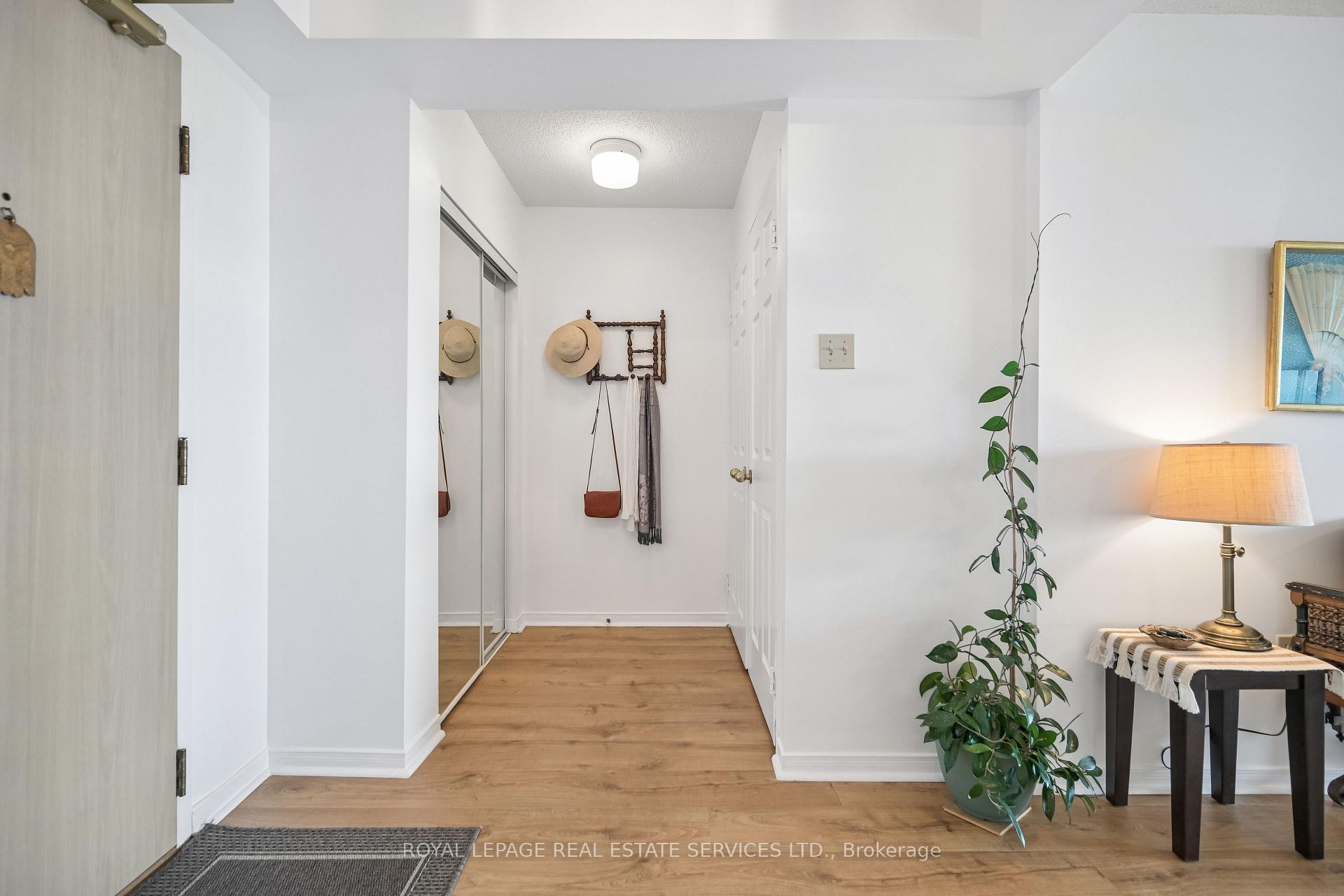 Photo 4 of Unit 1211, 2155 Burnhamthorpe Road, Mississauga, Erin Mills — HOMEH