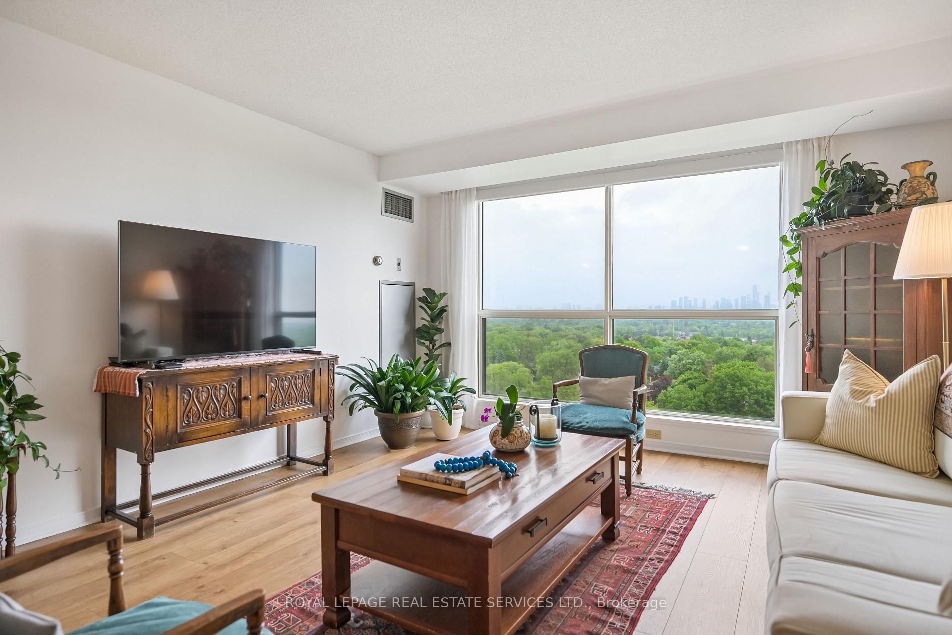 Photo 6 of Unit 1211, 2155 Burnhamthorpe Road, Mississauga, Erin Mills — HOMEH