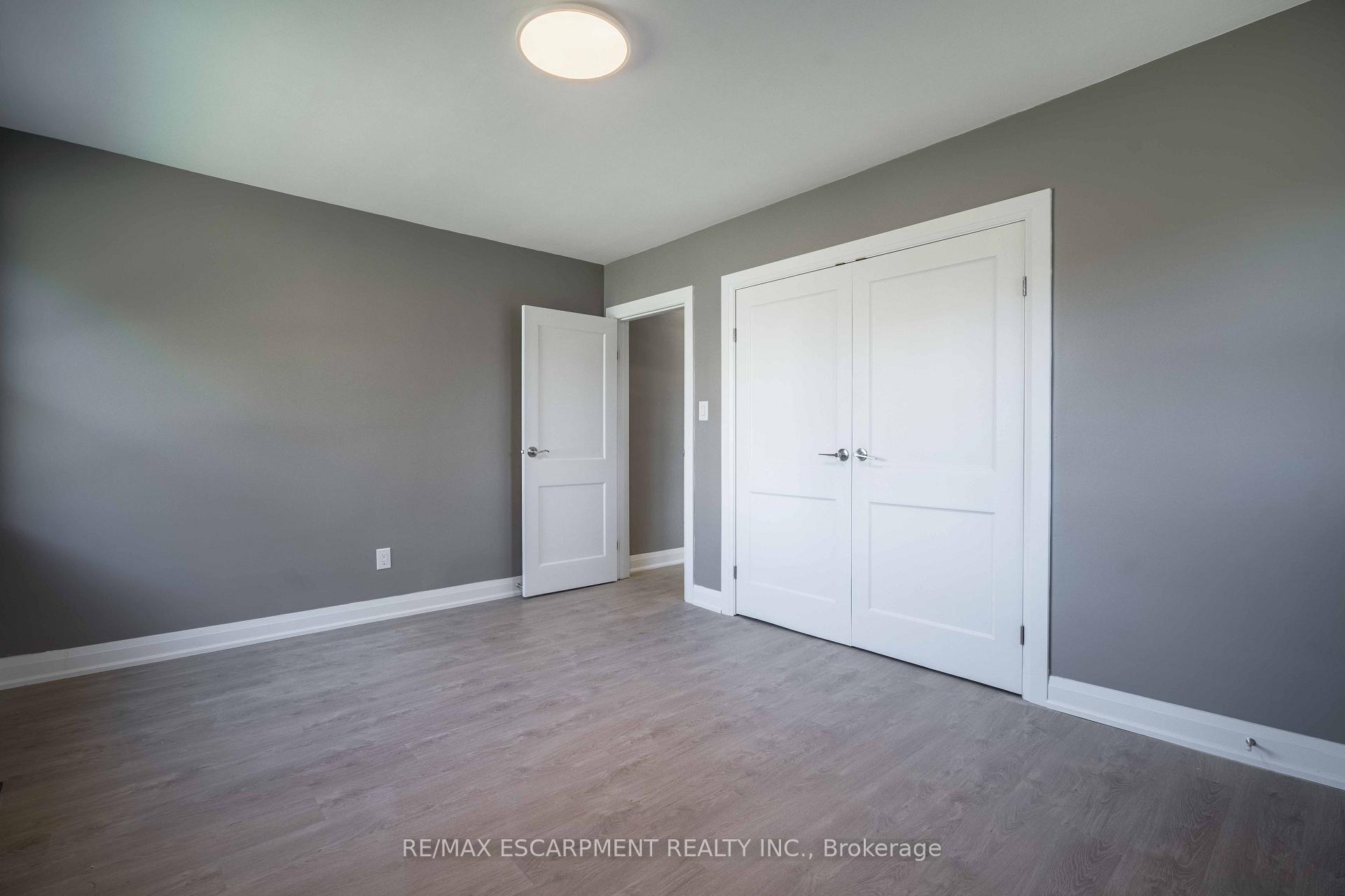 Photo 20 of Unit A, 1 Hill Place, Hamilton, Stoney Creek — HOMEH
