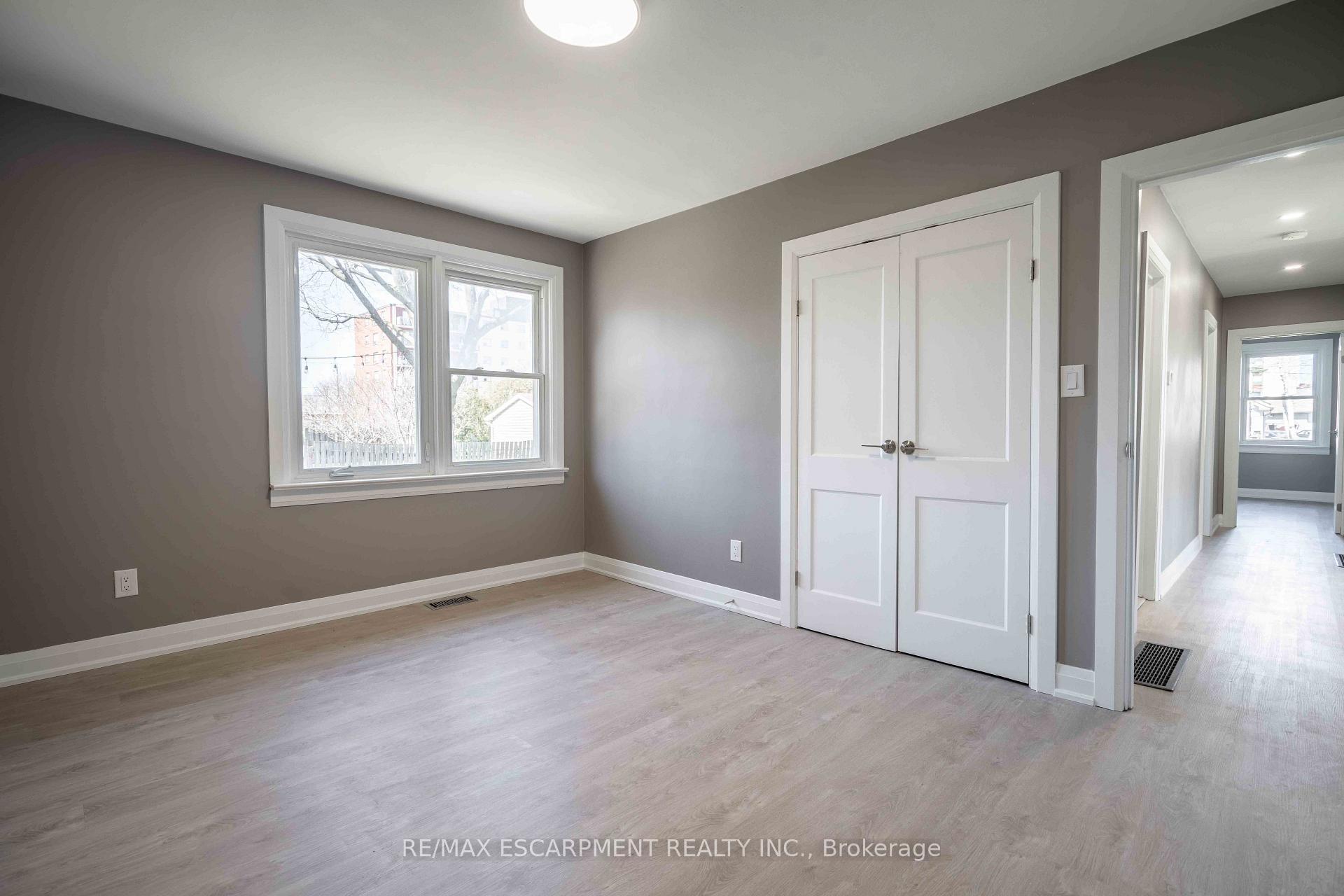 Photo 24 of Unit A, 1 Hill Place, Hamilton, Stoney Creek — HOMEH