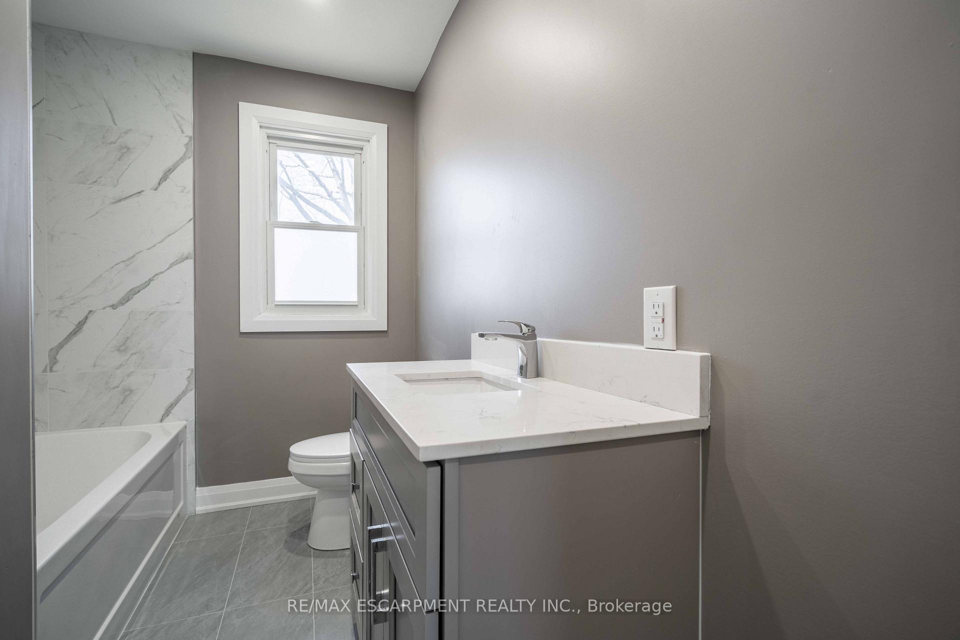 Photo 26 of Unit A, 1 Hill Place, Hamilton, Stoney Creek — HOMEH