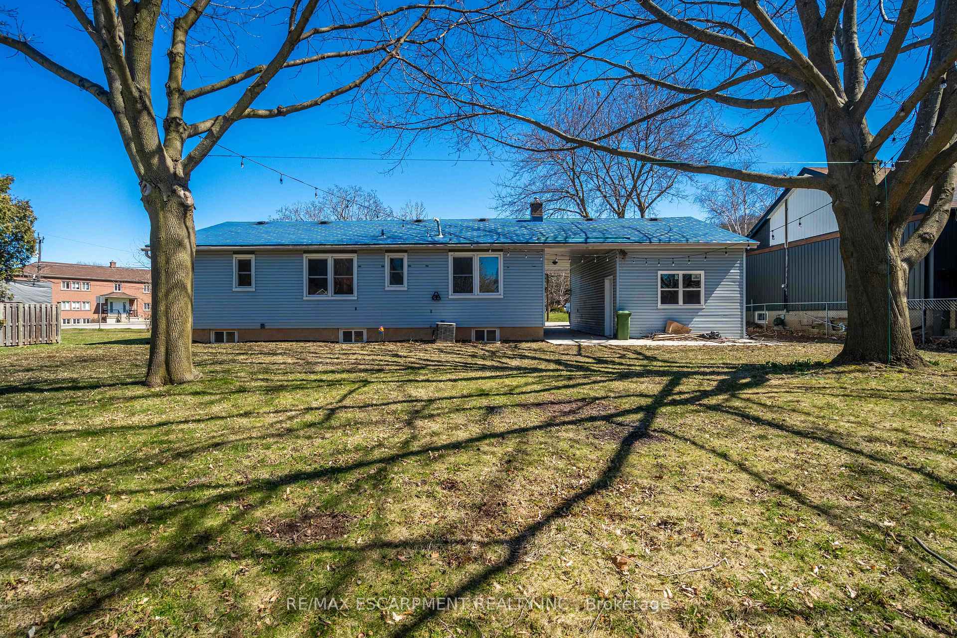 Photo 30 of Unit A, 1 Hill Place, Hamilton, Stoney Creek — HOMEH