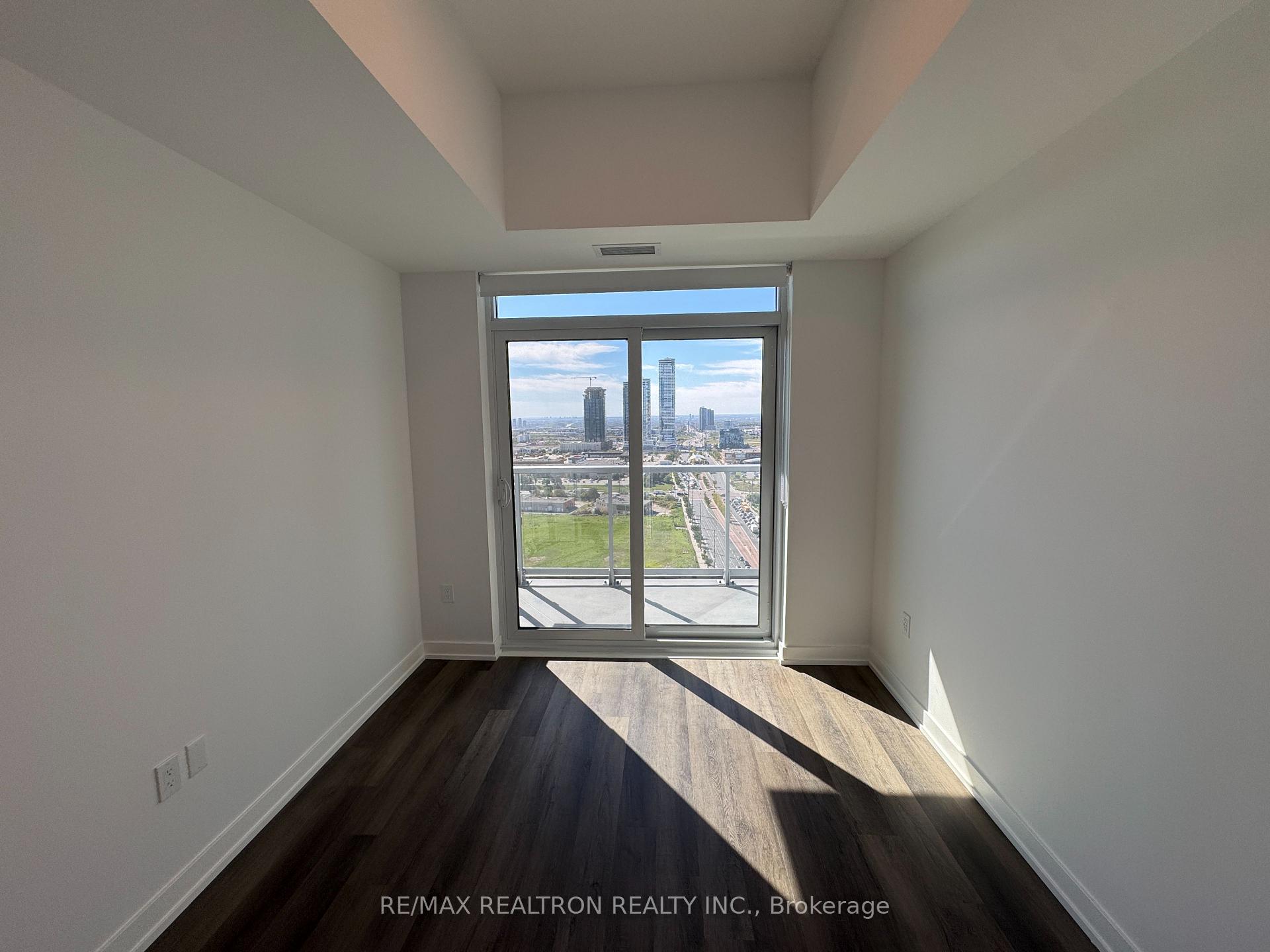 Photo 14 of Unit 1910, 5 Meadowdale Road, Vaughan, Vaughan Corporate Centre — HOMEH