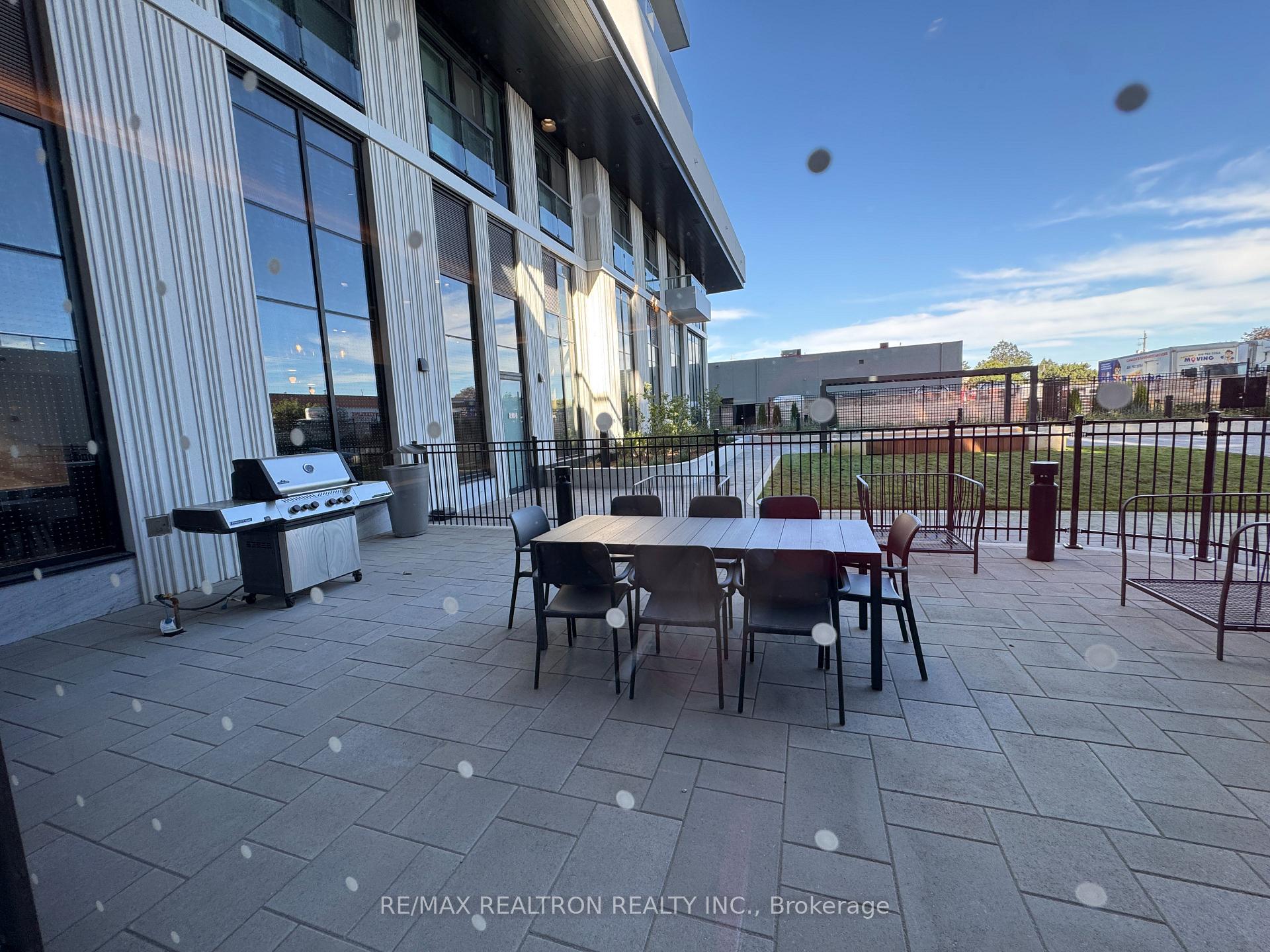 Photo 42 of Unit 1910, 5 Meadowdale Road, Vaughan, Vaughan Corporate Centre — HOMEH