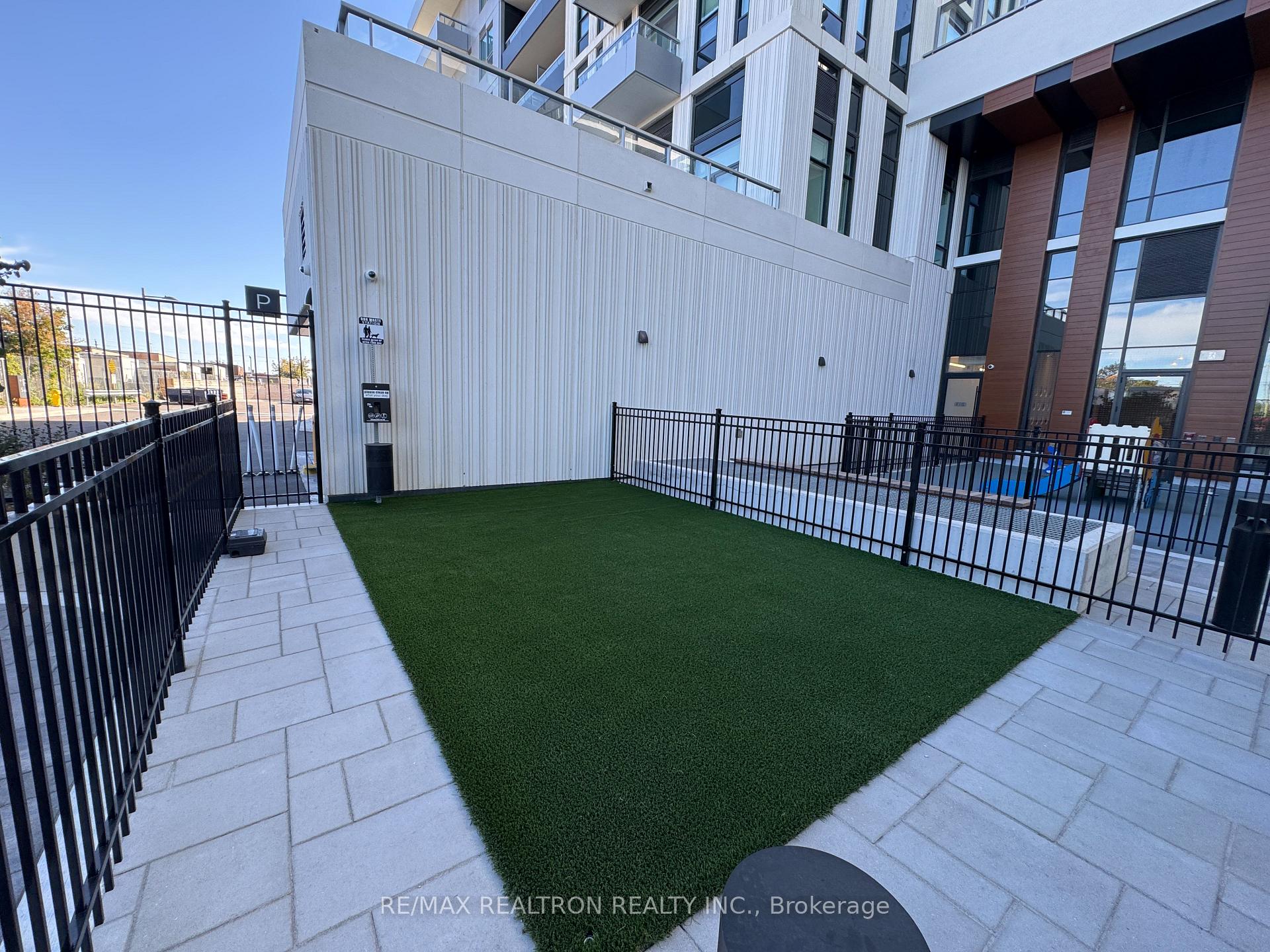 Photo 49 of Unit 1910, 5 Meadowdale Road, Vaughan, Vaughan Corporate Centre — HOMEH
