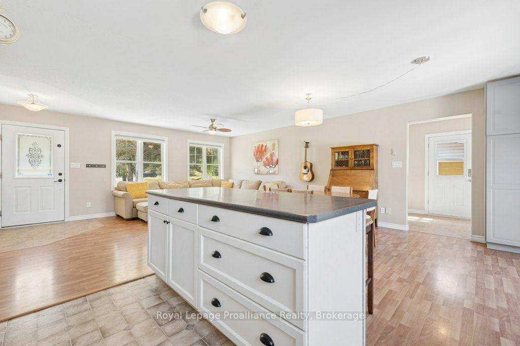 Photo 21 of 19 Milligan Drive, Tyendinaga, Tyendinaga Township — HOMEH