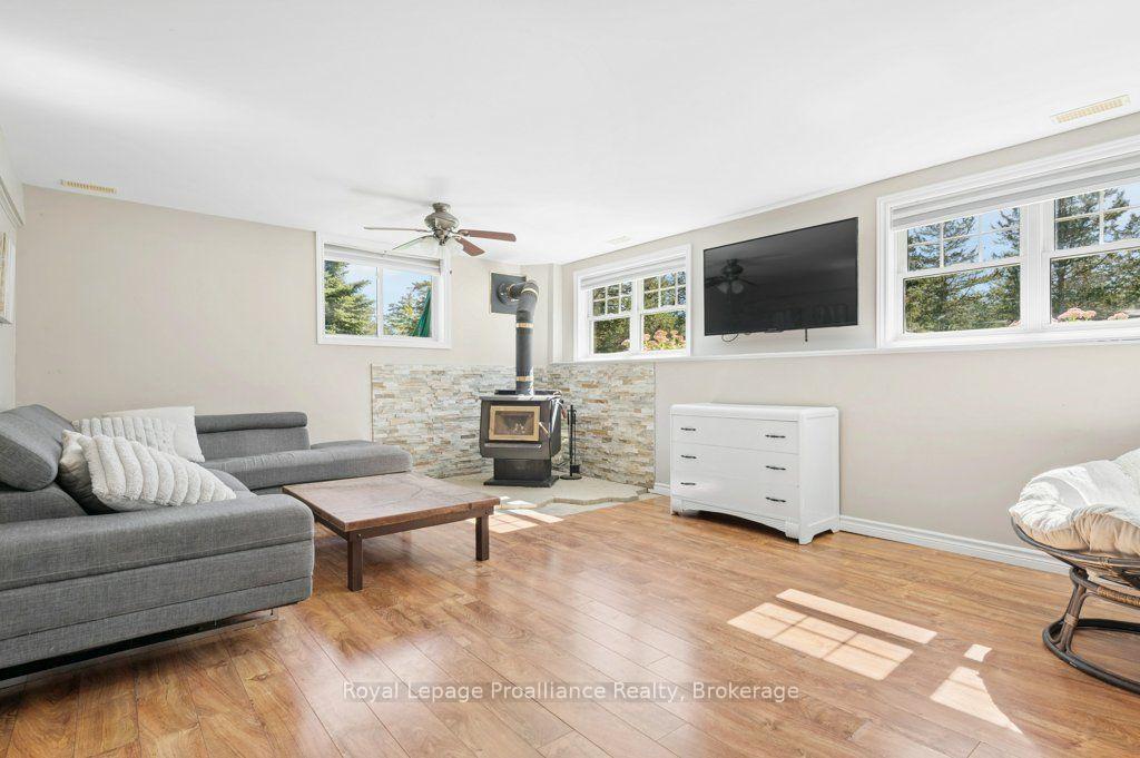 Photo 32 of 19 Milligan Drive, Tyendinaga, Tyendinaga Township — HOMEH