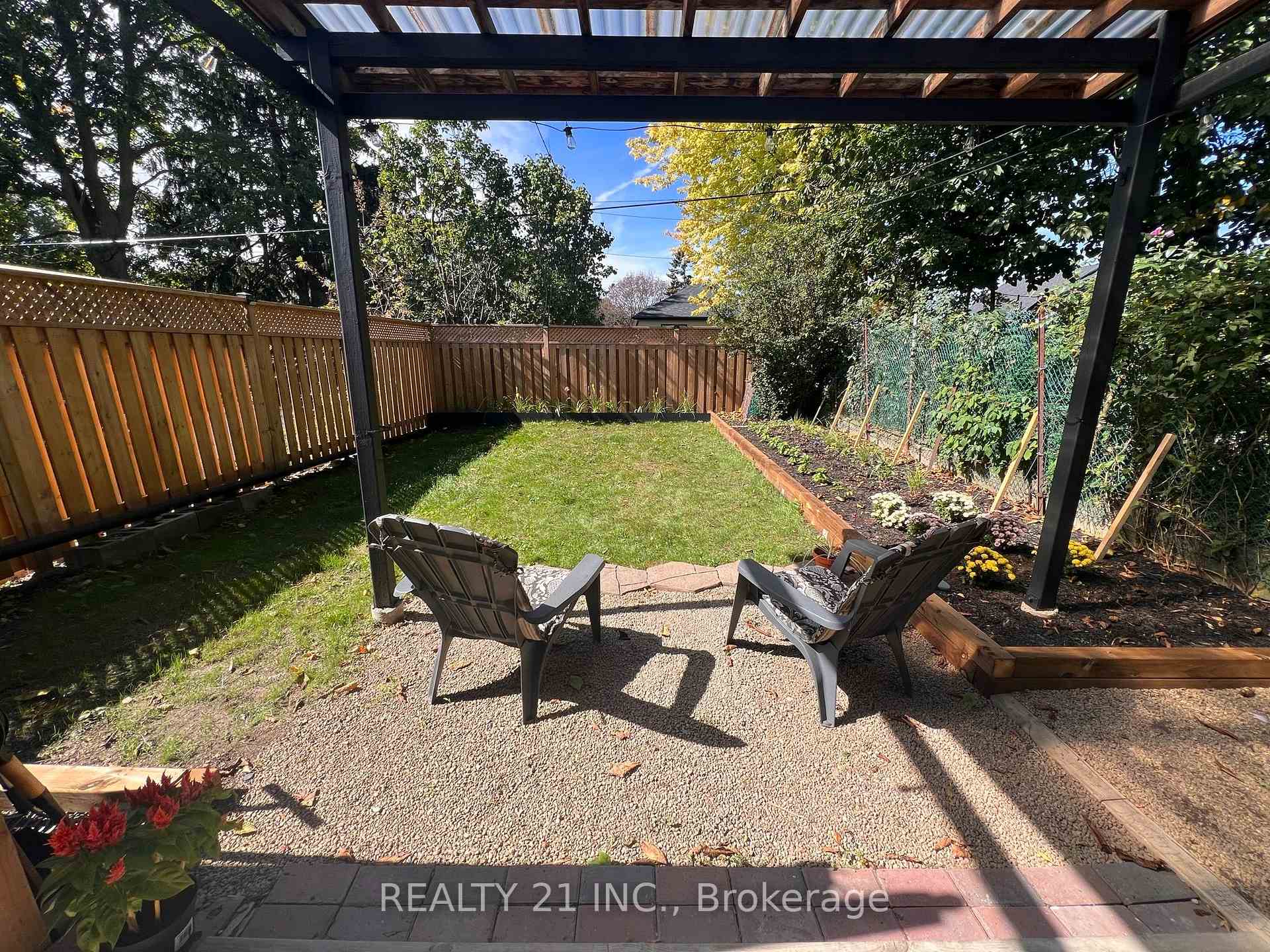 Photo 54 of 132 Harding Boulevard, Scarborough, Birchcliffe-Cliffside — HOMEH