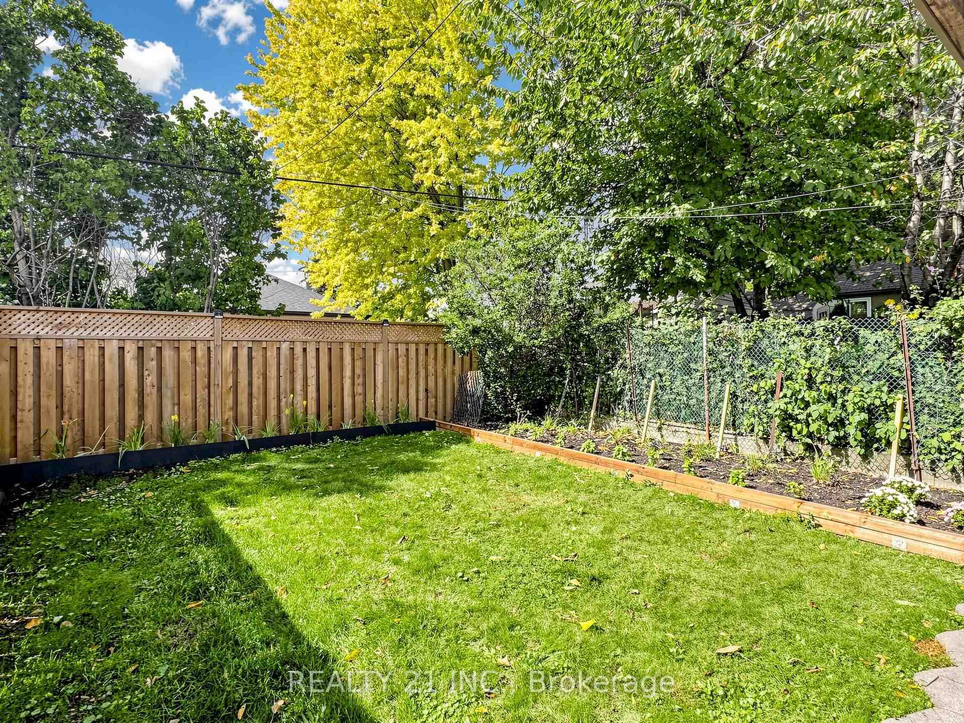 Photo 56 of 132 Harding Boulevard, Scarborough, Birchcliffe-Cliffside — HOMEH