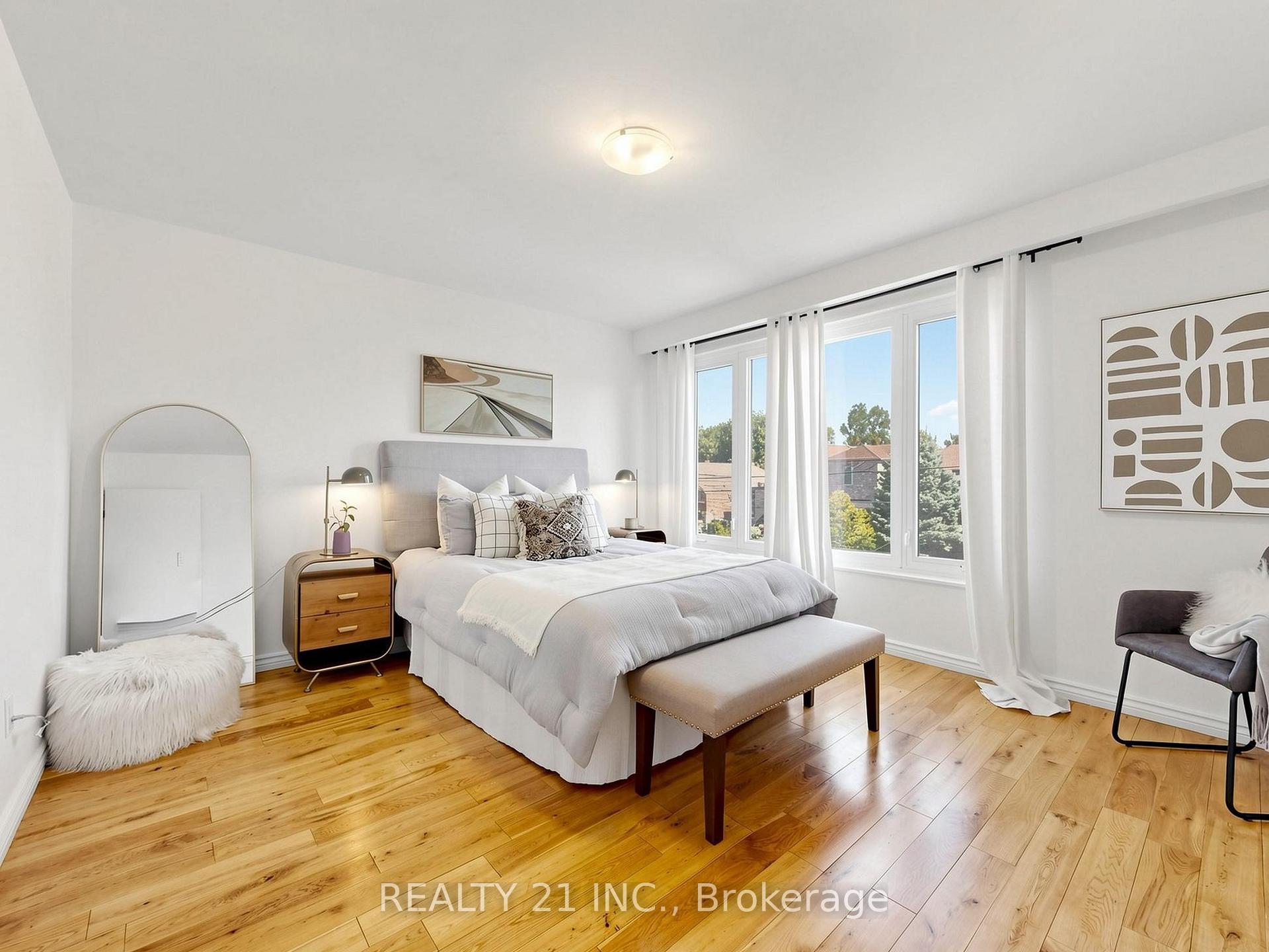 Photo 35 of 132 Harding Boulevard, Scarborough, Birchcliffe-Cliffside — HOMEH