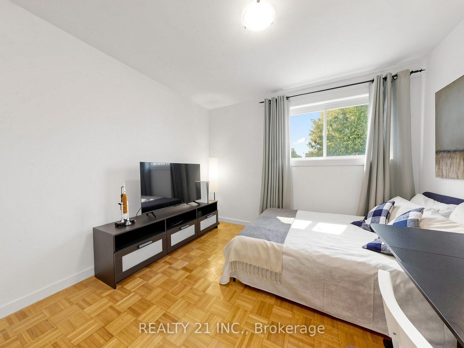 Photo 45 of 132 Harding Boulevard, Scarborough, Birchcliffe-Cliffside — HOMEH