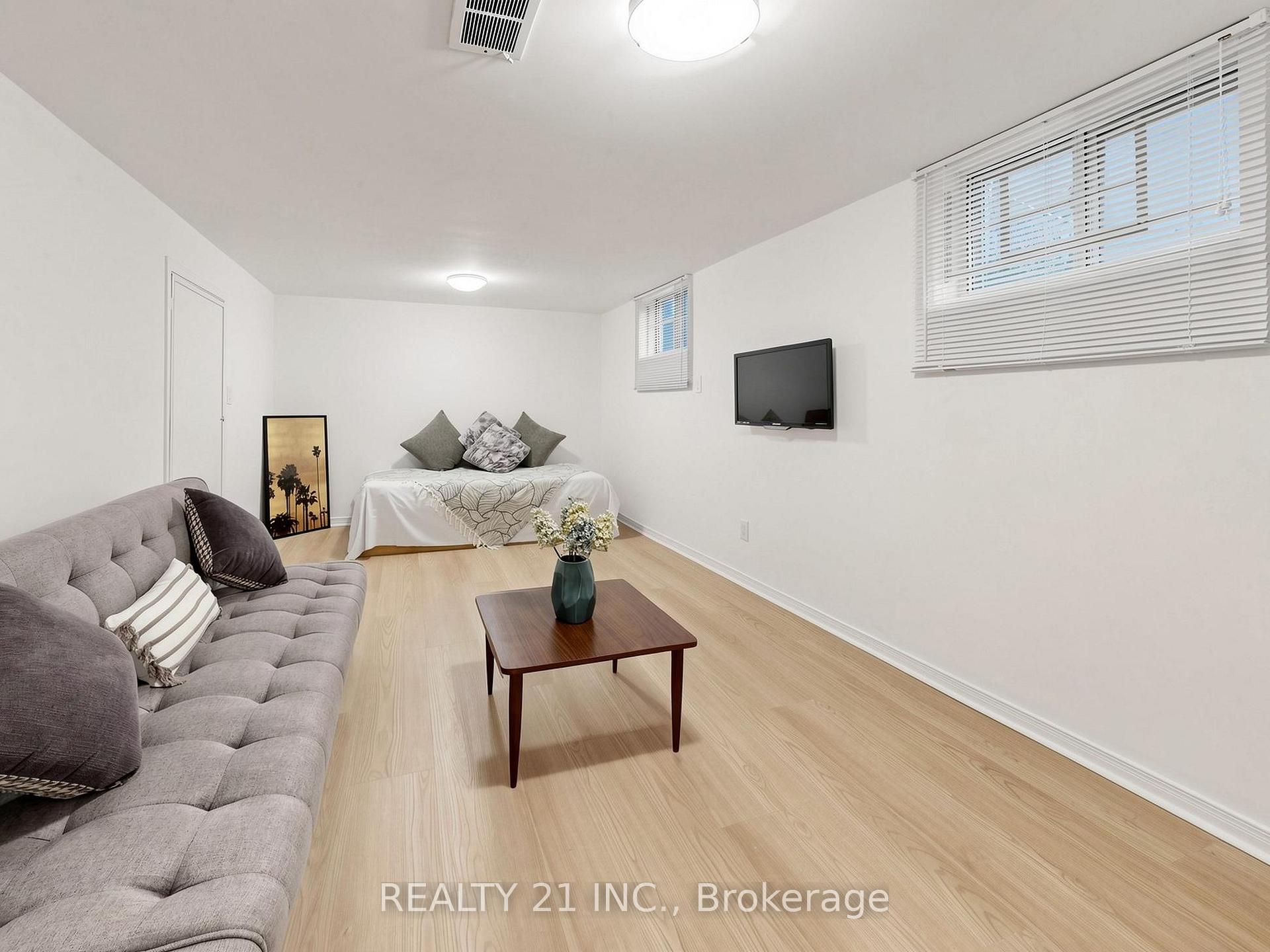 Photo 59 of 132 Harding Boulevard, Scarborough, Birchcliffe-Cliffside — HOMEH