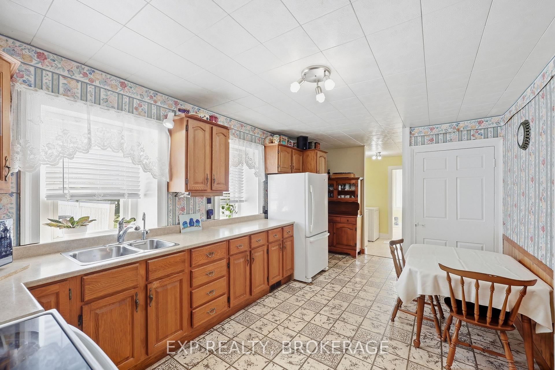 Photo 18 of 3542 Stagecoach Road, Frontenac, Frontenac South — HOMEH