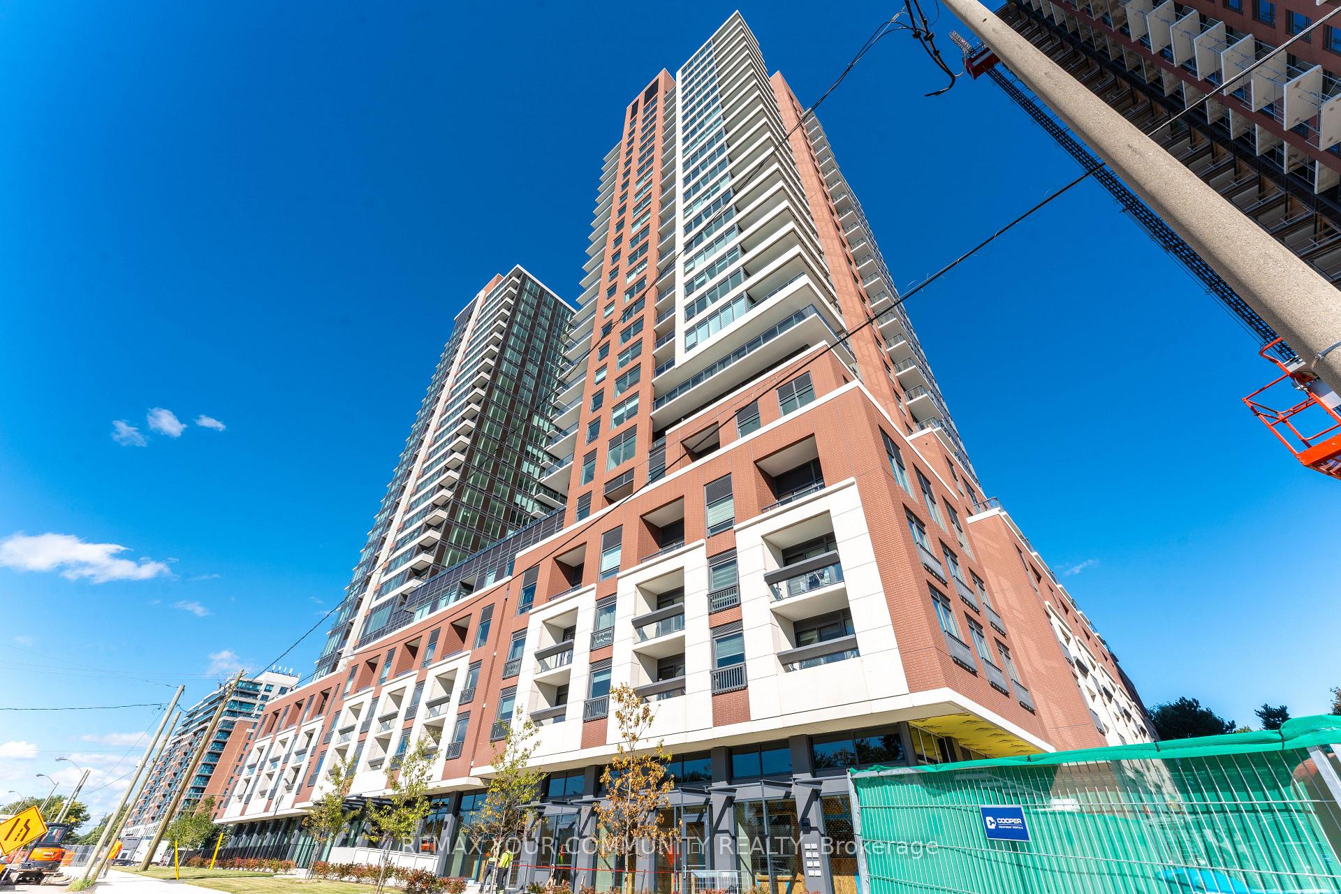 Front of Unit 2114, 4010 Eglinton Avenue W