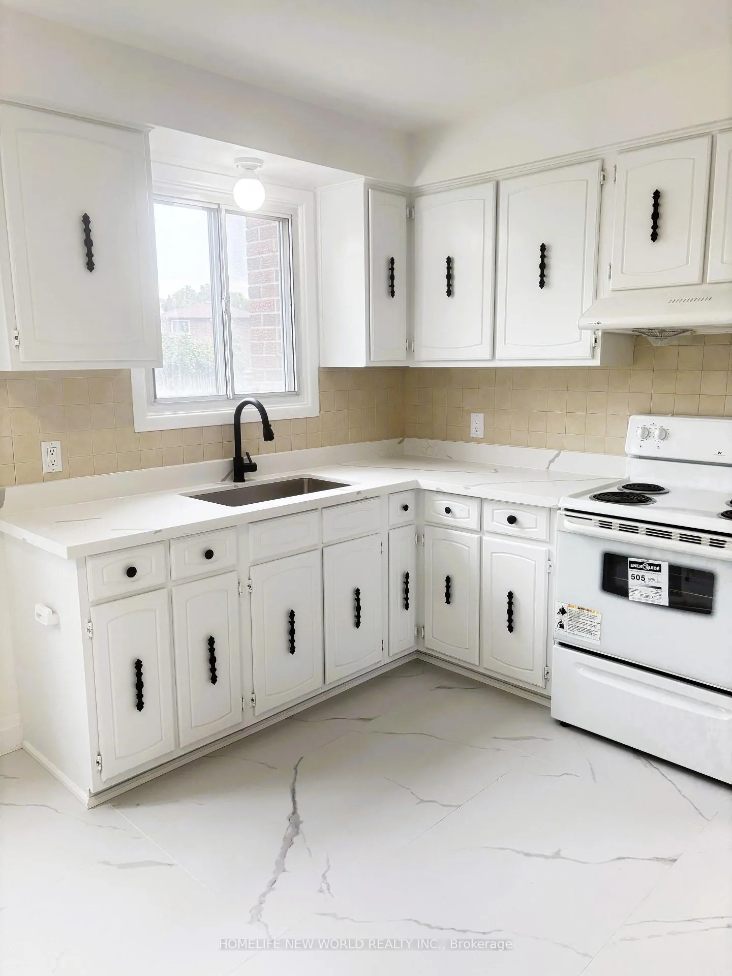 Photo 7 of 93 Corinthian Boulevard, Scarborough, L'Amoreaux — HOMEH