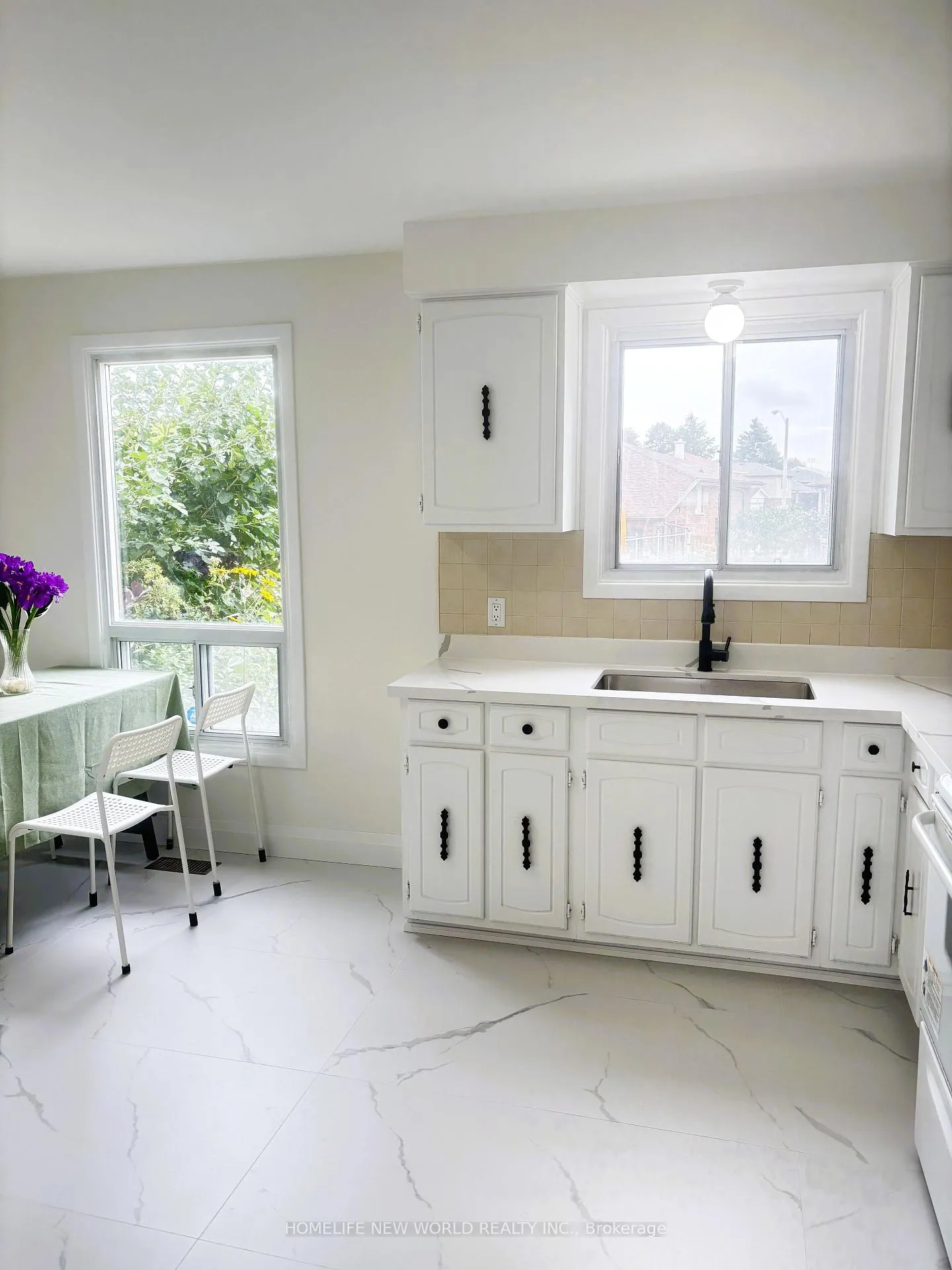 Photo 8 of 93 Corinthian Boulevard, Scarborough, L'Amoreaux — HOMEH