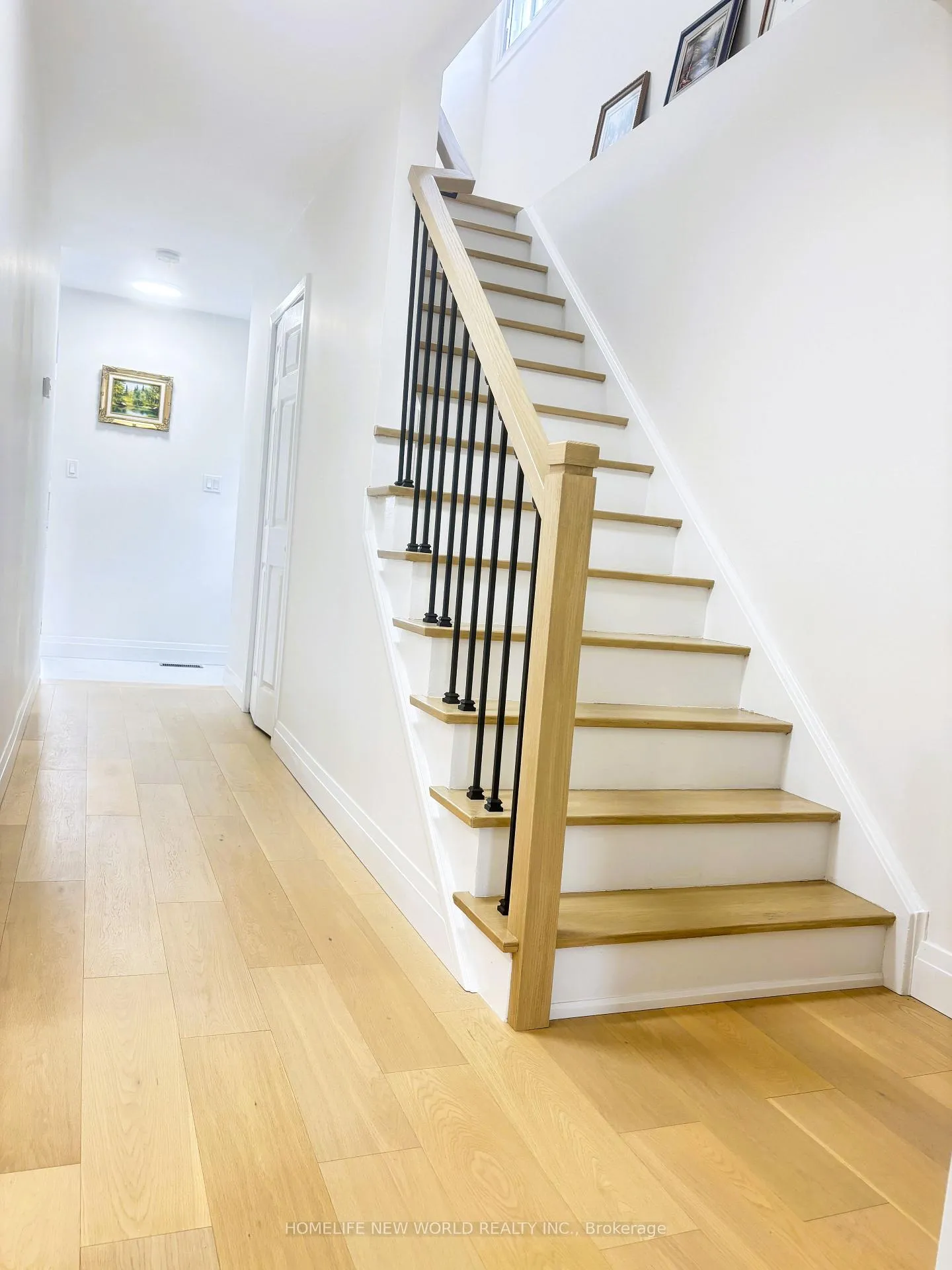 Photo 12 of 93 Corinthian Boulevard, Scarborough, L'Amoreaux — HOMEH