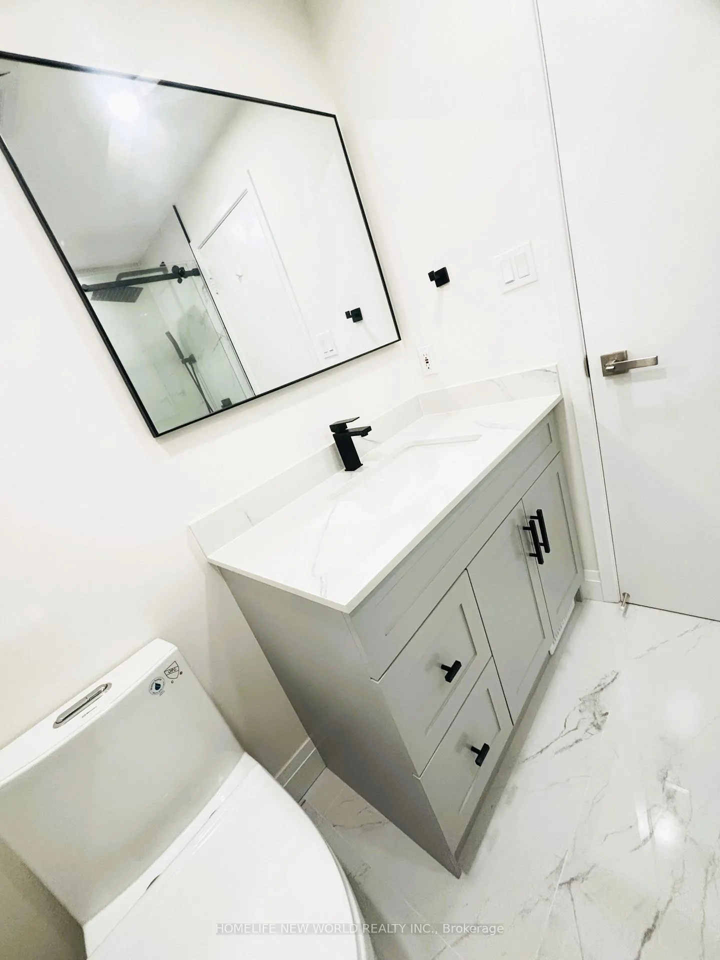 Photo 25 of 93 Corinthian Boulevard, Scarborough, L'Amoreaux — HOMEH