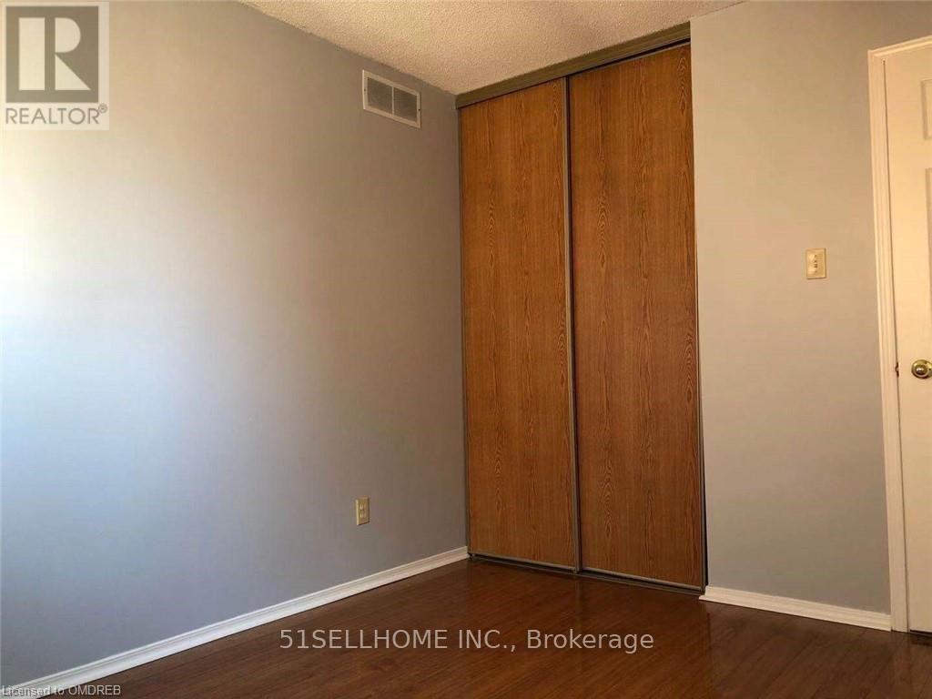Photo 32 of 26 Featherwood Crescent, Hamilton, Stoney Creek Mountain — HOMEH