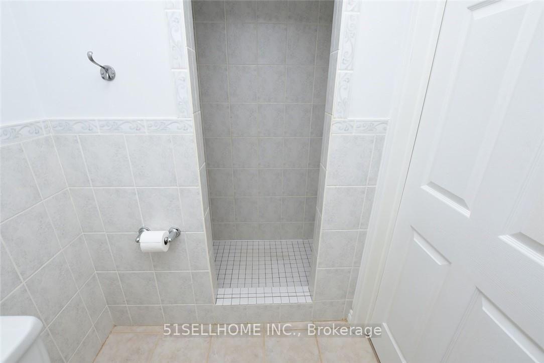 Photo 47 of 26 Featherwood Crescent, Hamilton, Stoney Creek Mountain — HOMEH