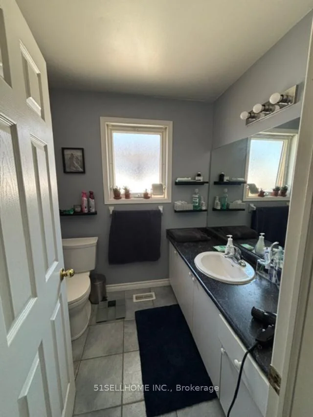 Photo 14 of 26 Featherwood Crescent, Hamilton, Stoney Creek Mountain — HOMEH