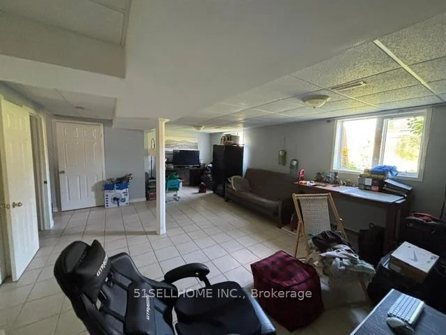 Photo 33 of 26 Featherwood Crescent, Hamilton, Stoney Creek Mountain — HOMEH