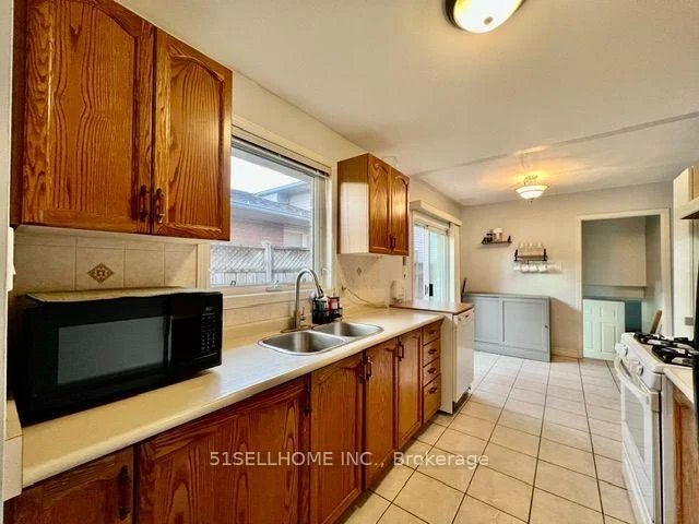 Photo 46 of 26 Featherwood Crescent, Hamilton, Stoney Creek Mountain — HOMEH