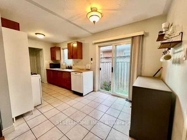 Photo 52 of 26 Featherwood Crescent, Hamilton, Stoney Creek Mountain — HOMEH