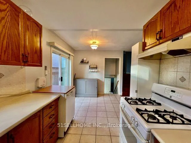 Photo 54 of 26 Featherwood Crescent, Hamilton, Stoney Creek Mountain — HOMEH