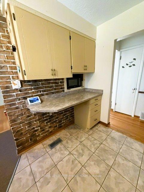 Photo 13 of 418 Bellevue Crescent, Cornwall, Cornwall — HOMEH