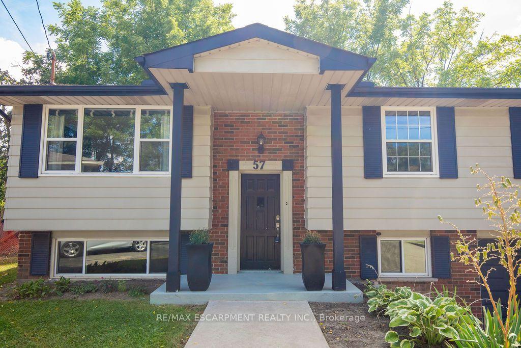 Photo 3 of 57 Valery Court, Hamilton, Gilbert — HOMEH
