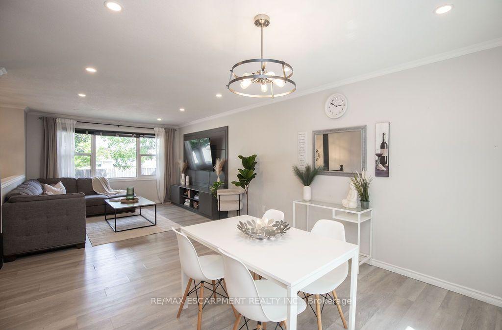 Photo 16 of 57 Valery Court, Hamilton, Gilbert — HOMEH